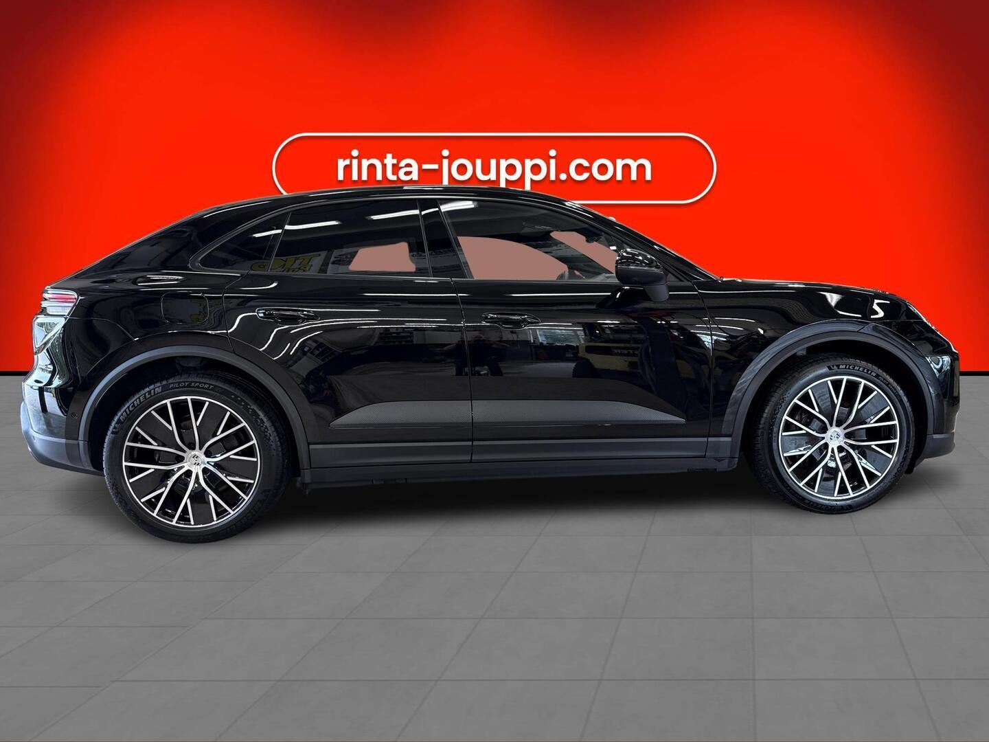 PORSCHE Macan 2024