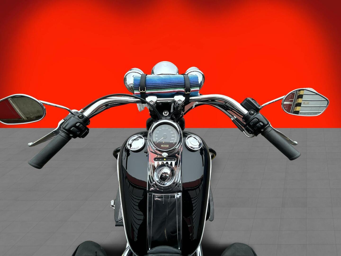 HARLEY-DAVIDSON SOFTAIL 2005