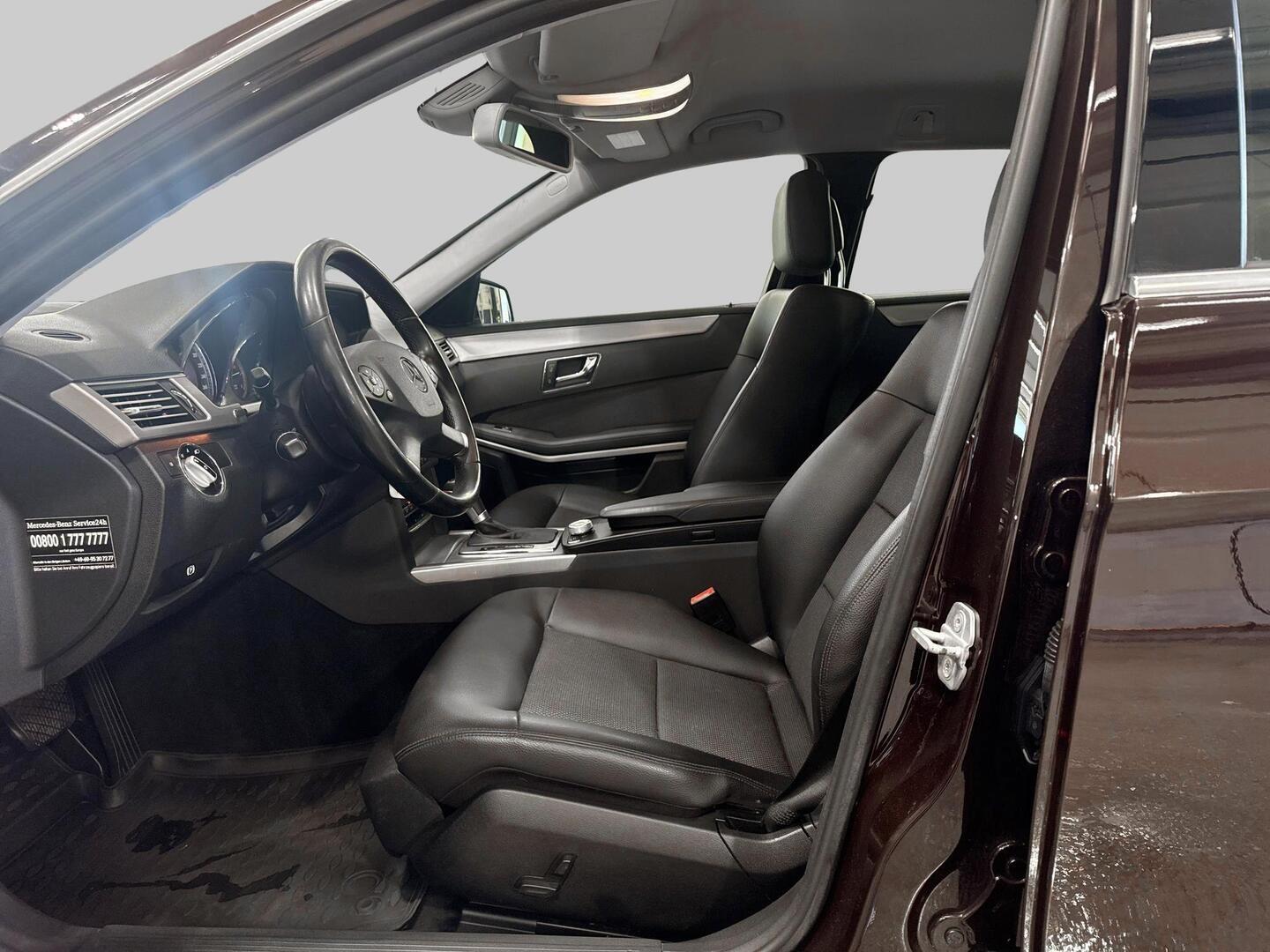 MERCEDES-BENZ E 2010