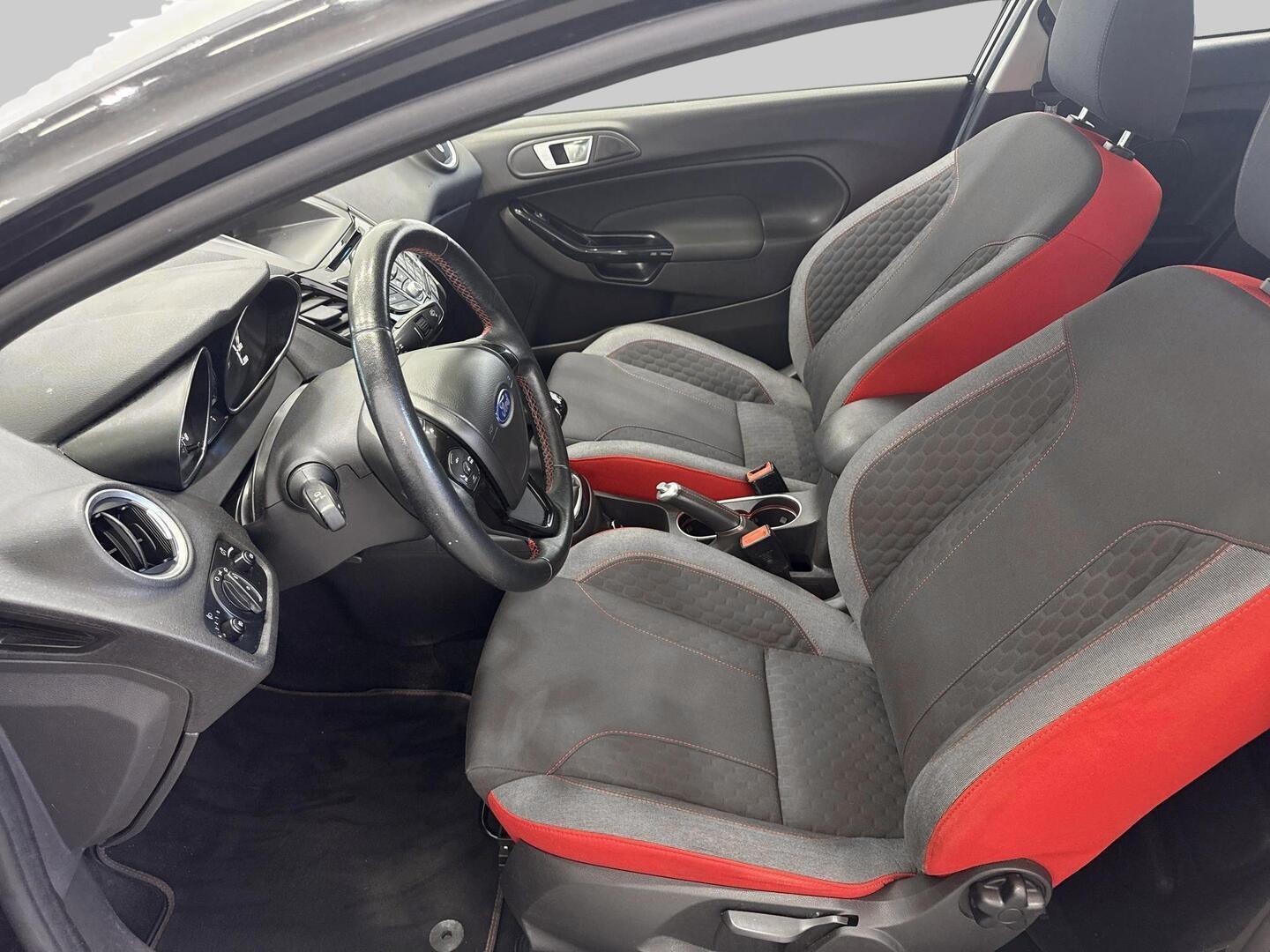 FORD Fiesta 2015