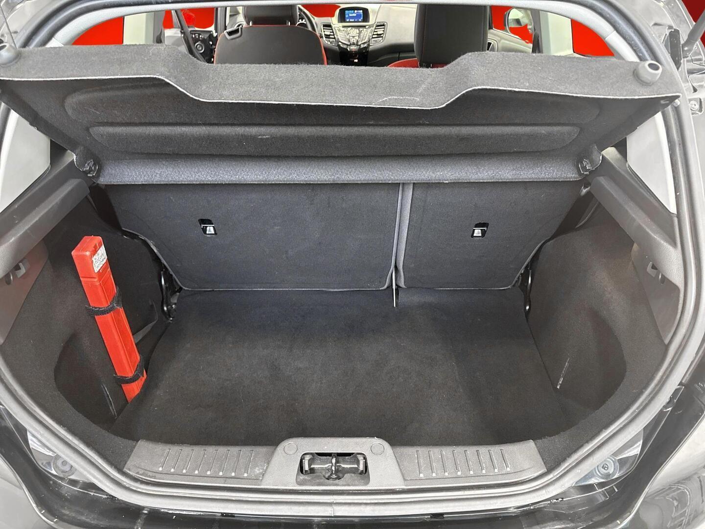 FORD Fiesta 2015