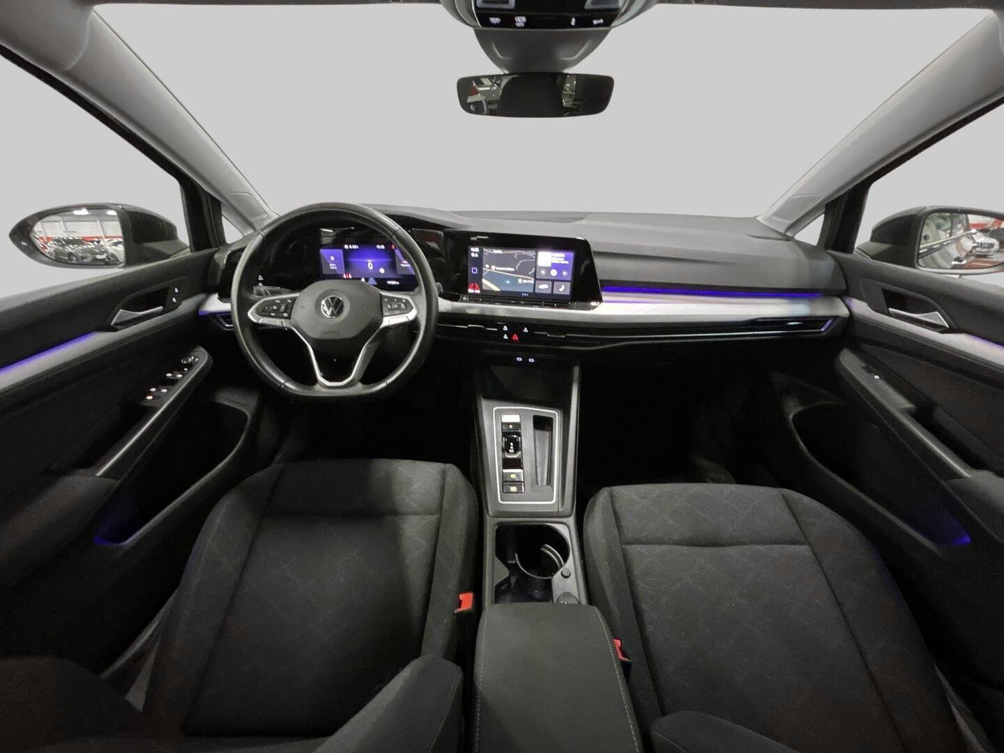 VOLKSWAGEN Golf 2021