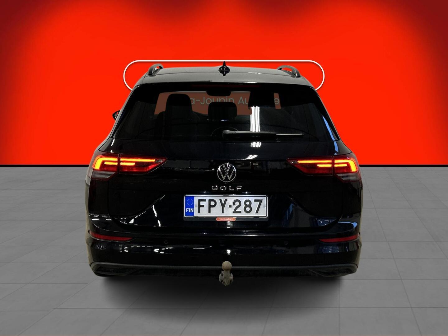 VOLKSWAGEN Golf 2021