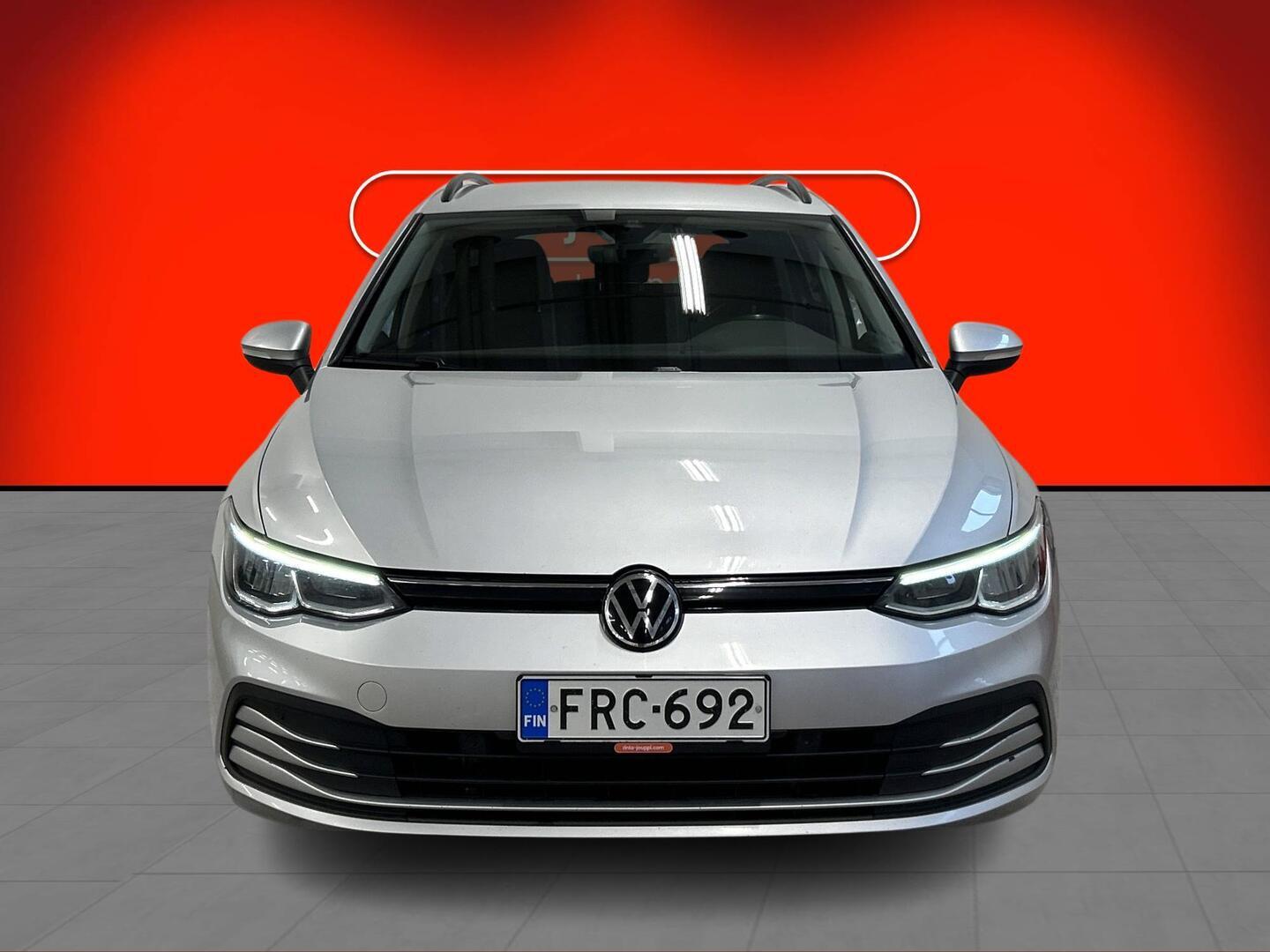 VOLKSWAGEN Golf 2021