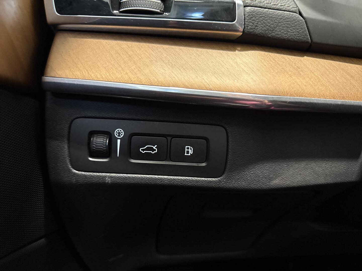 VOLVO XC90 2020