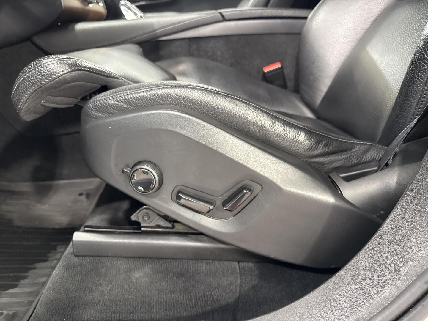VOLVO XC90 2020