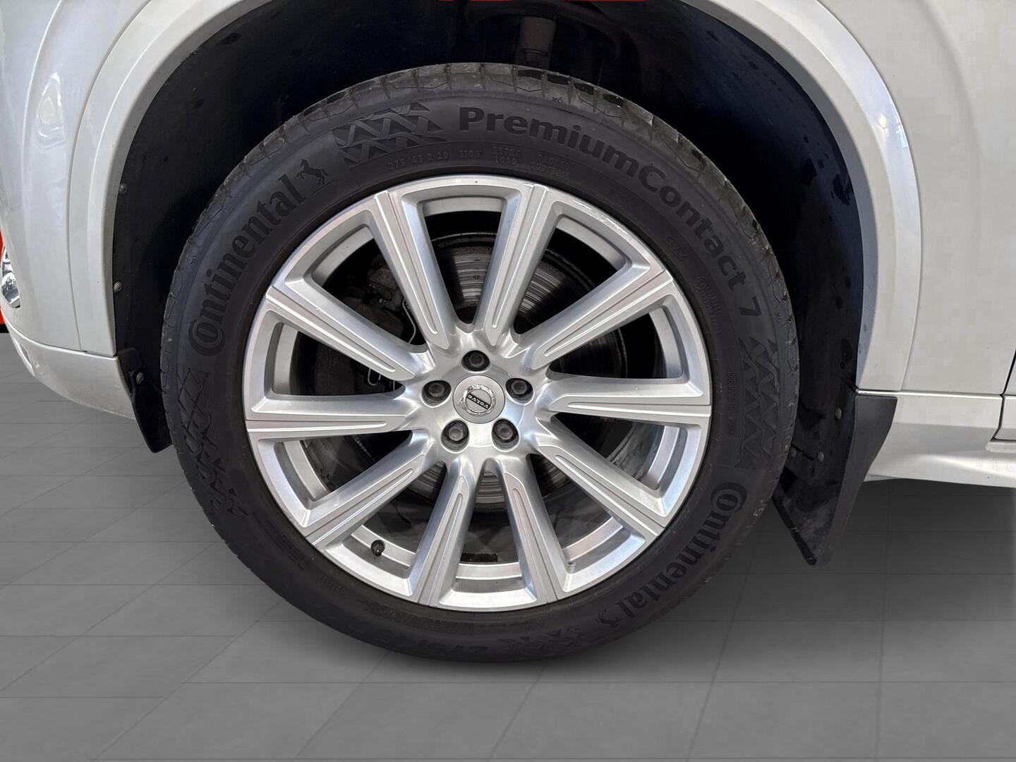 VOLVO XC90 2020