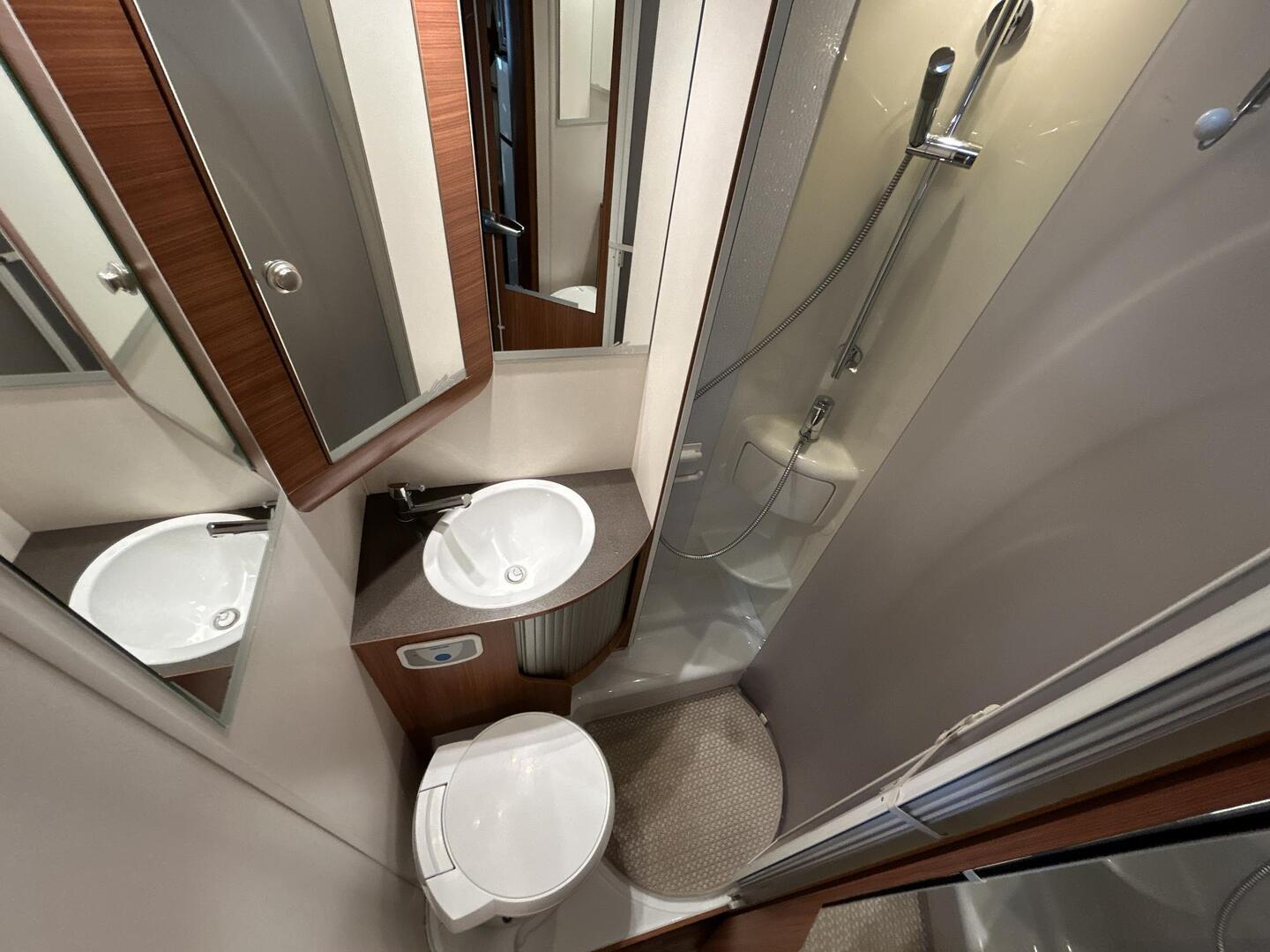 ADRIA Coral S 670SL Supreme 2010