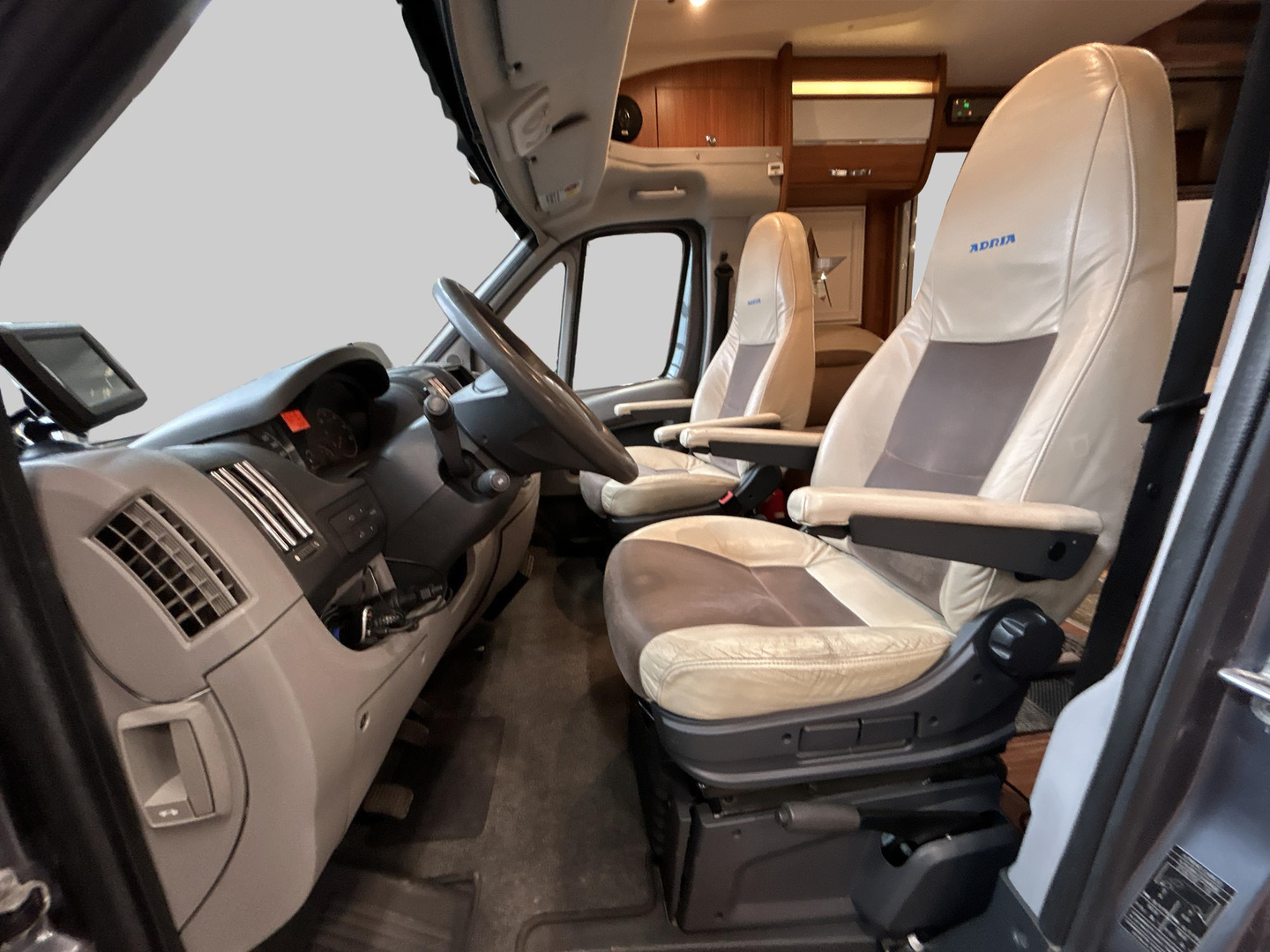 ADRIA Coral S 670SL Supreme 2010