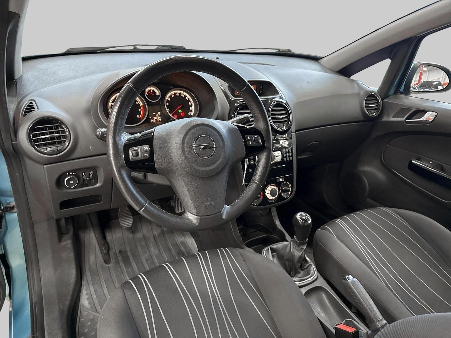 OPEL Corsa 2010