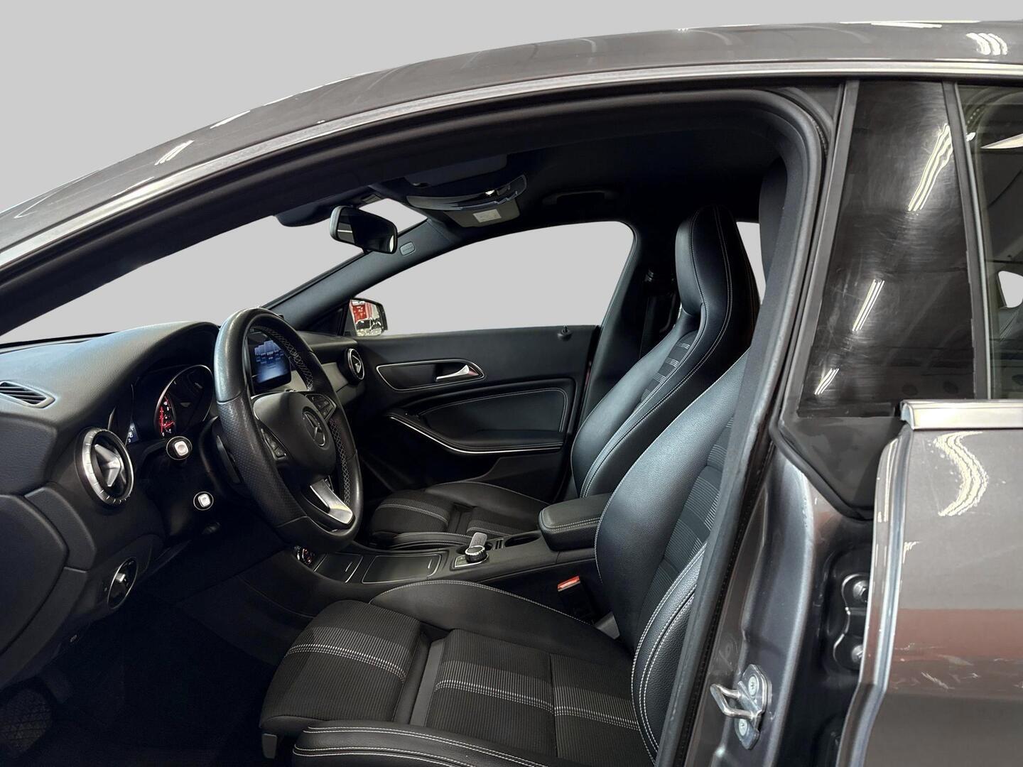 MERCEDES-BENZ CLA 2018