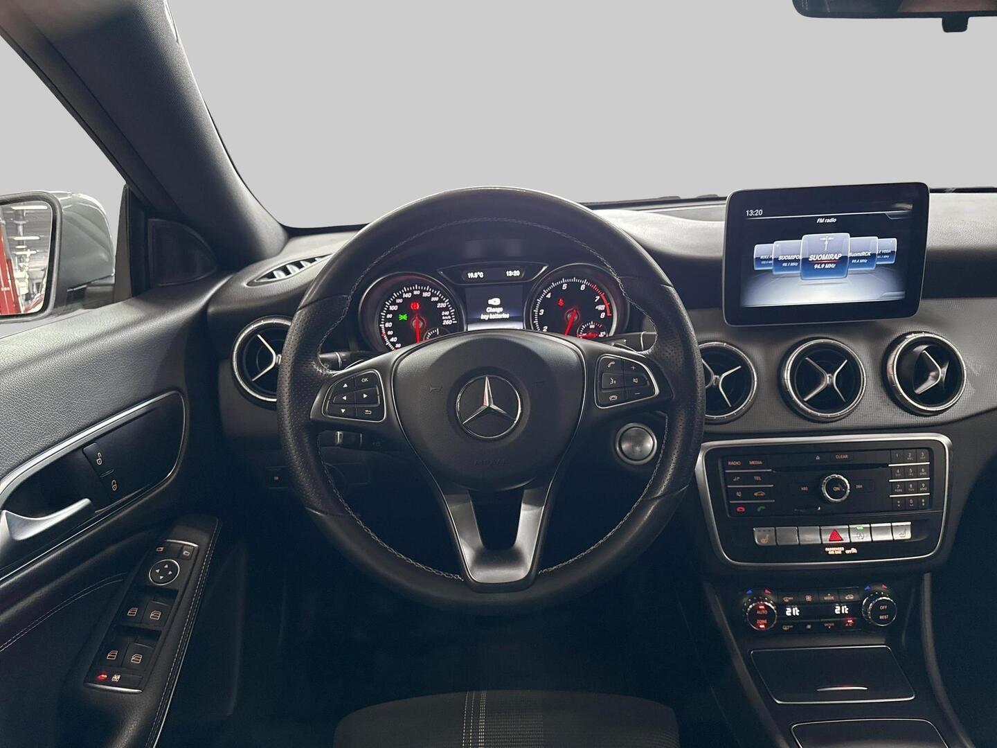 MERCEDES-BENZ CLA 2018