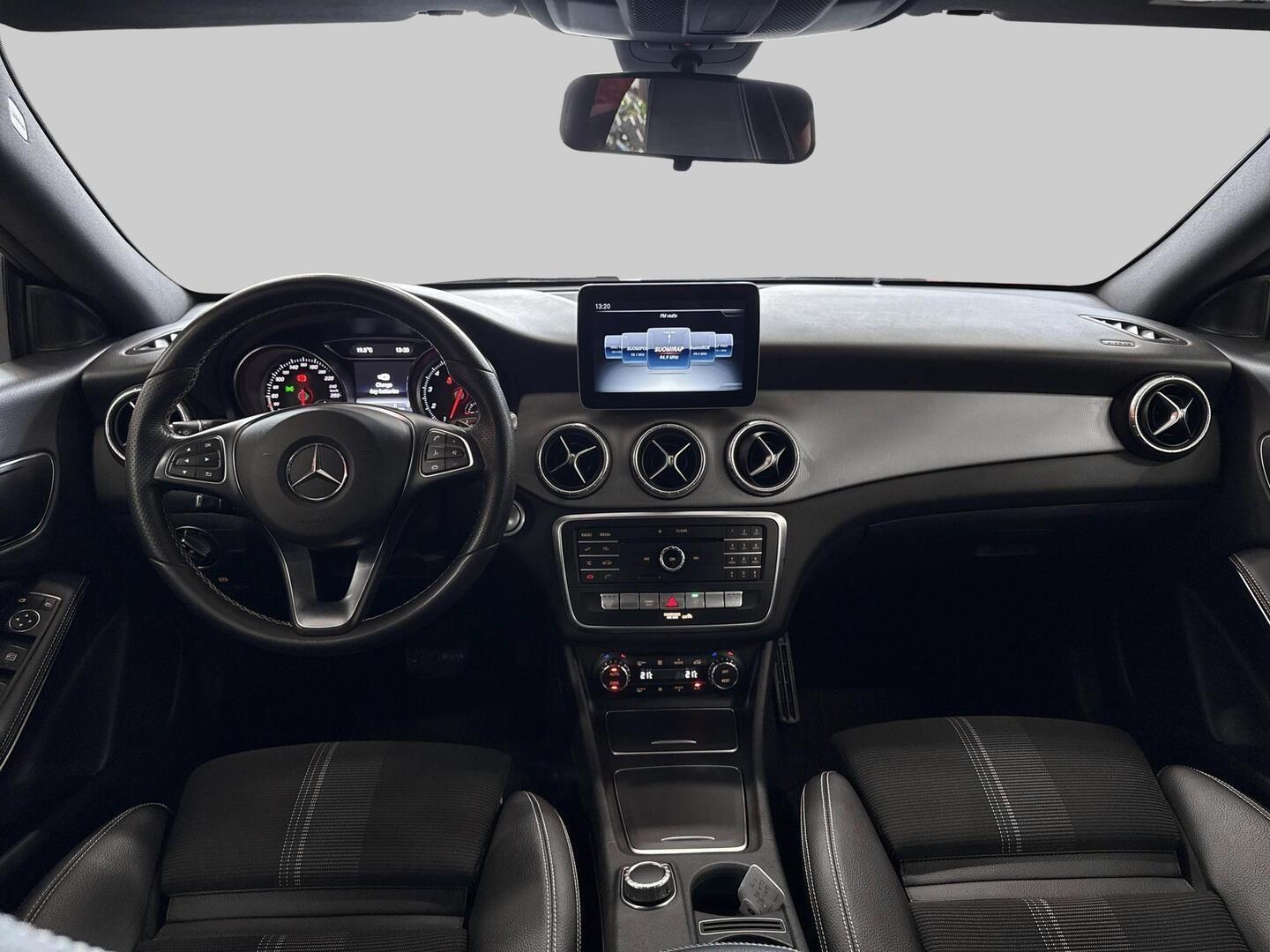 MERCEDES-BENZ CLA 2018