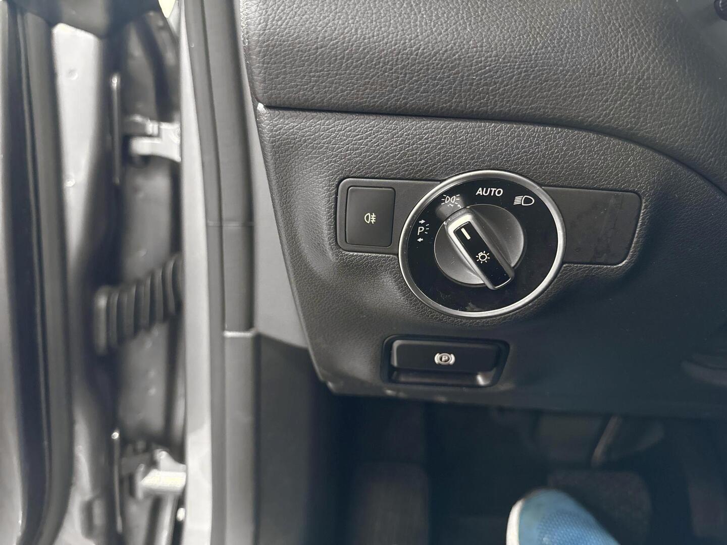 MERCEDES-BENZ CLA 2018