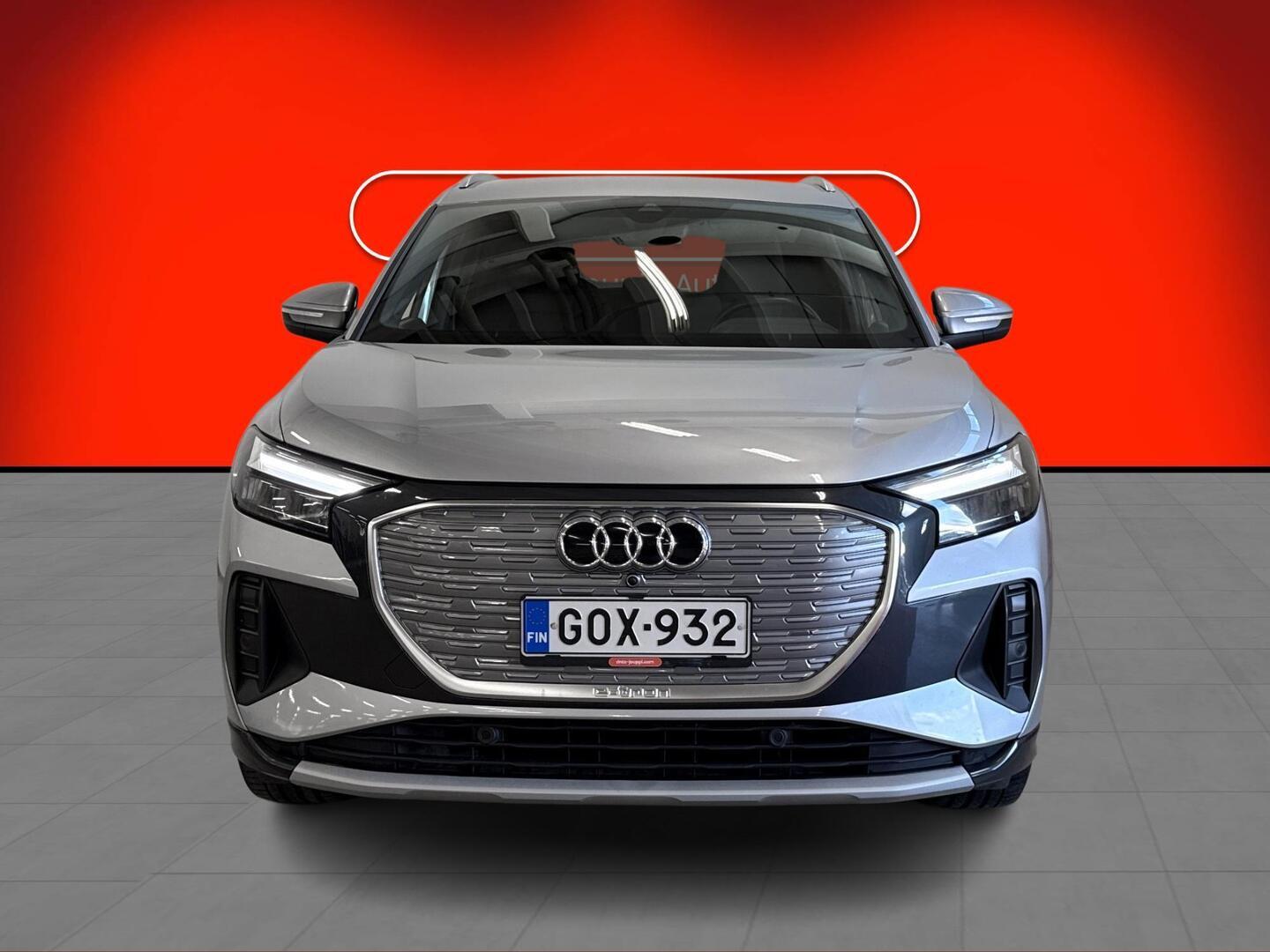 AUDI Q4 e-tron 2022