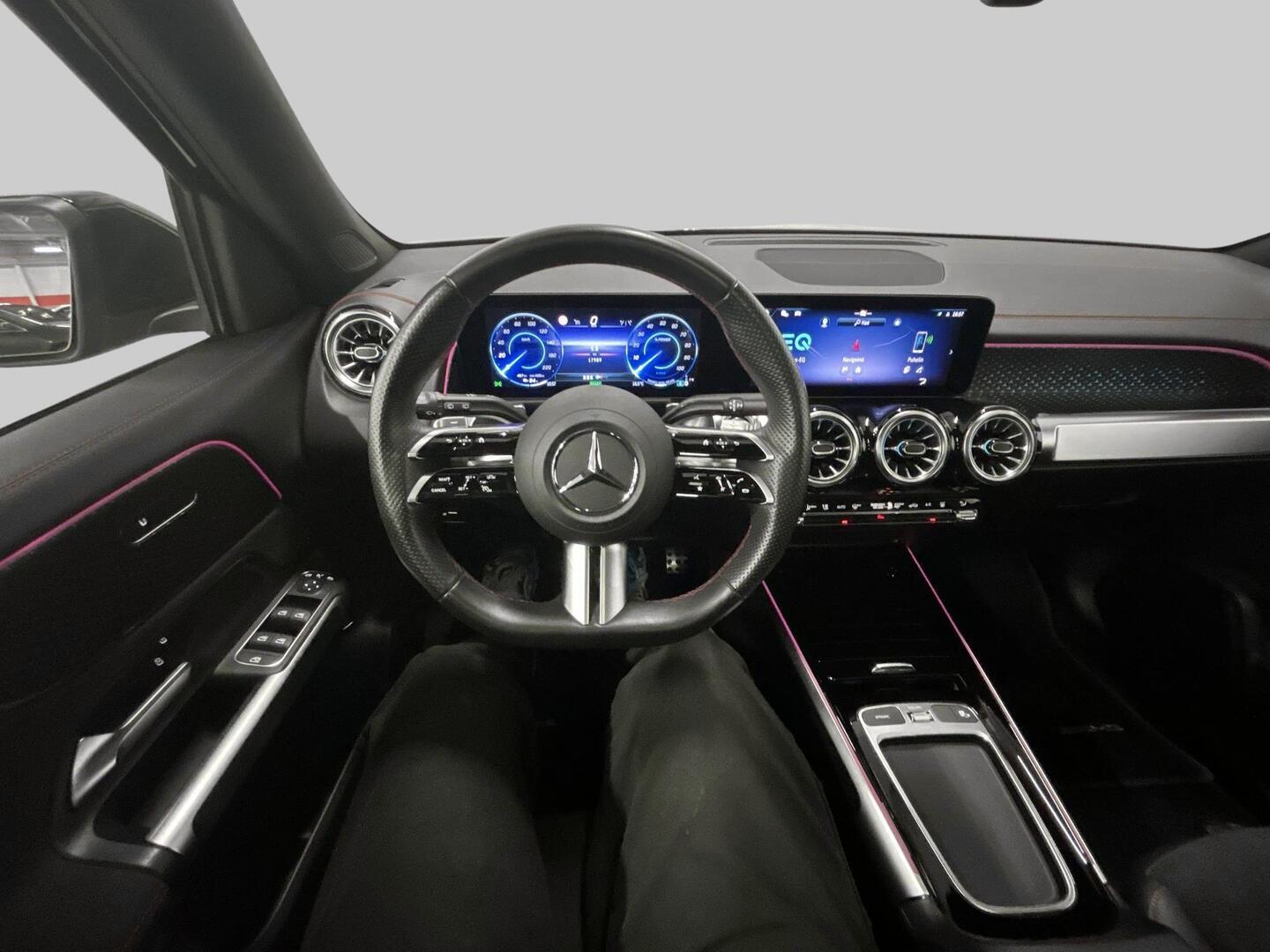 MERCEDES-BENZ EQB 2025