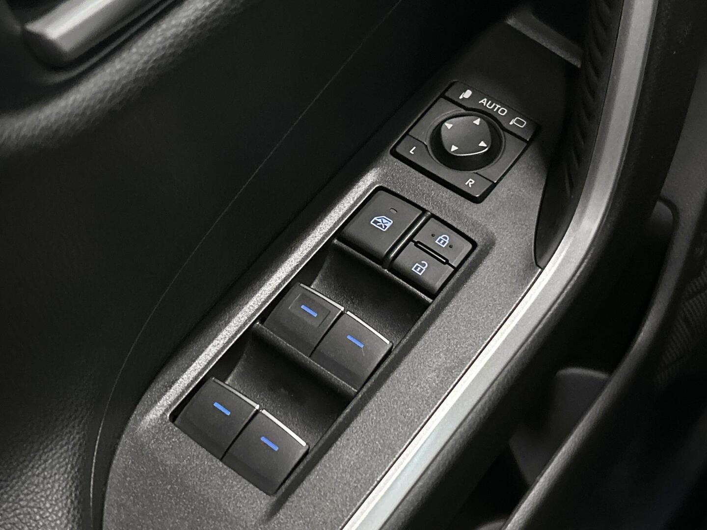 TOYOTA RAV4 Plug-in 2020