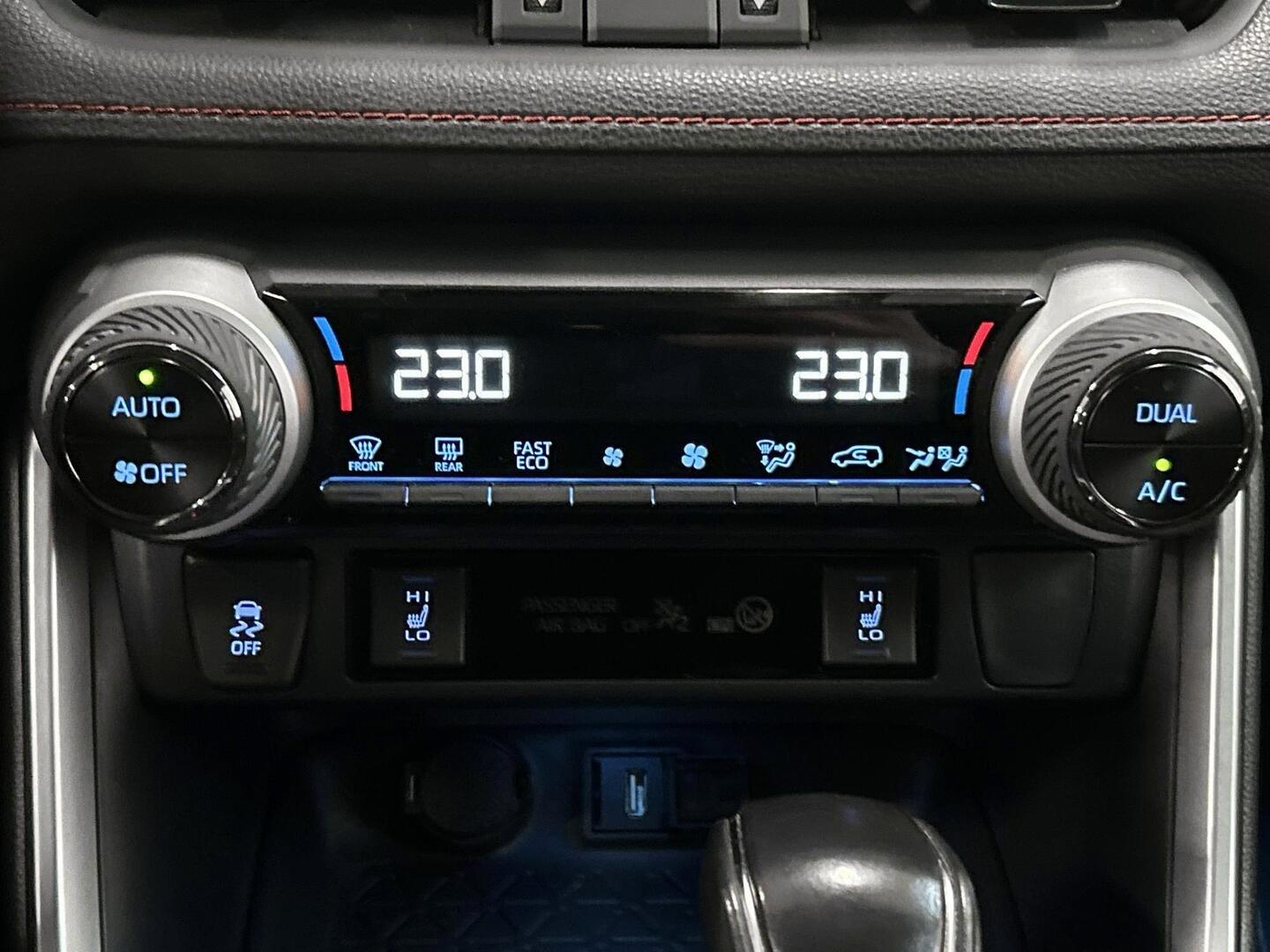 TOYOTA RAV4 Plug-in 2020