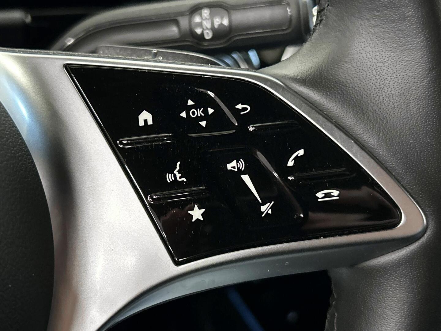 MERCEDES-BENZ EQA 2025