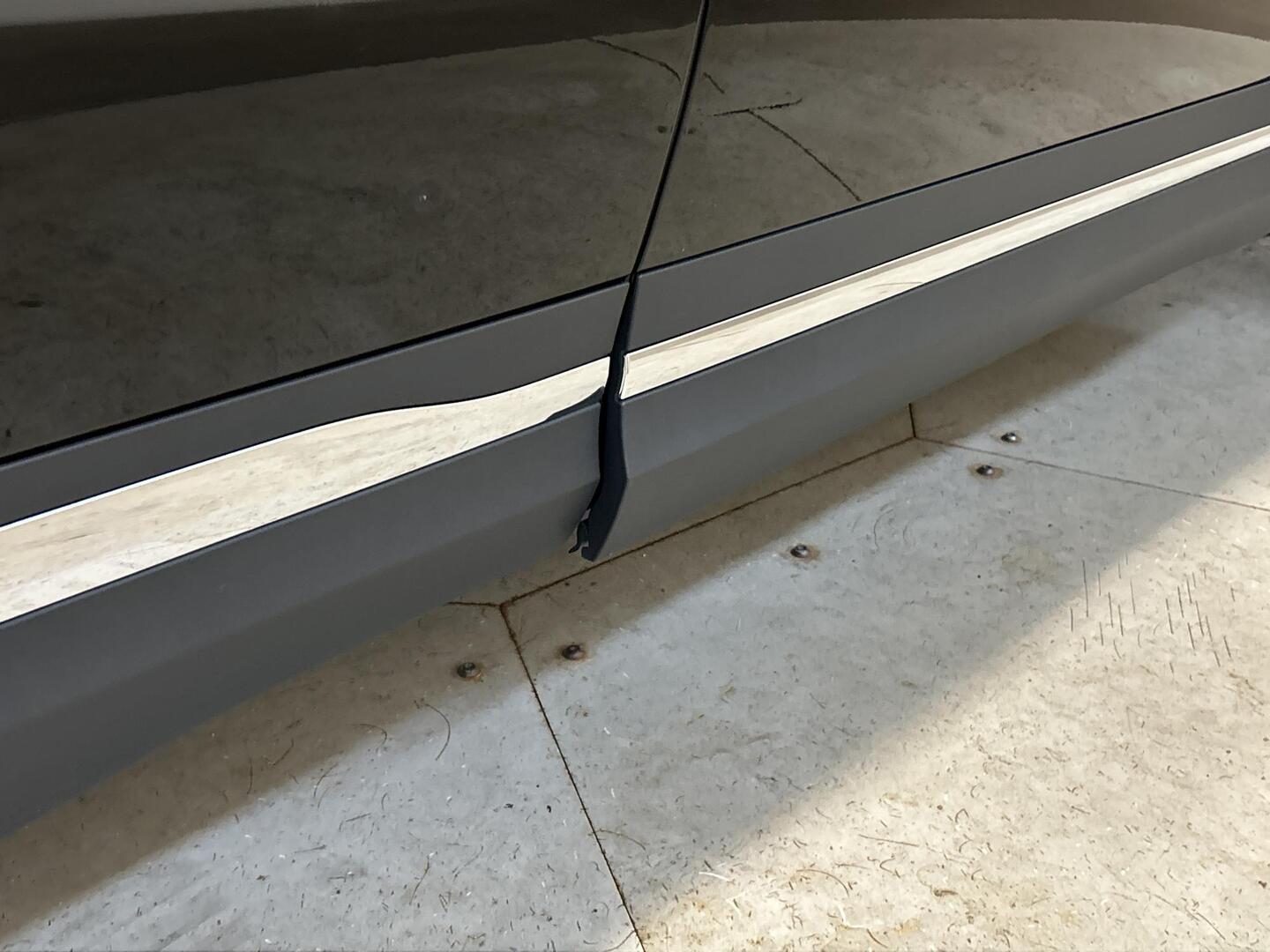 MERCEDES-BENZ EQA 2025