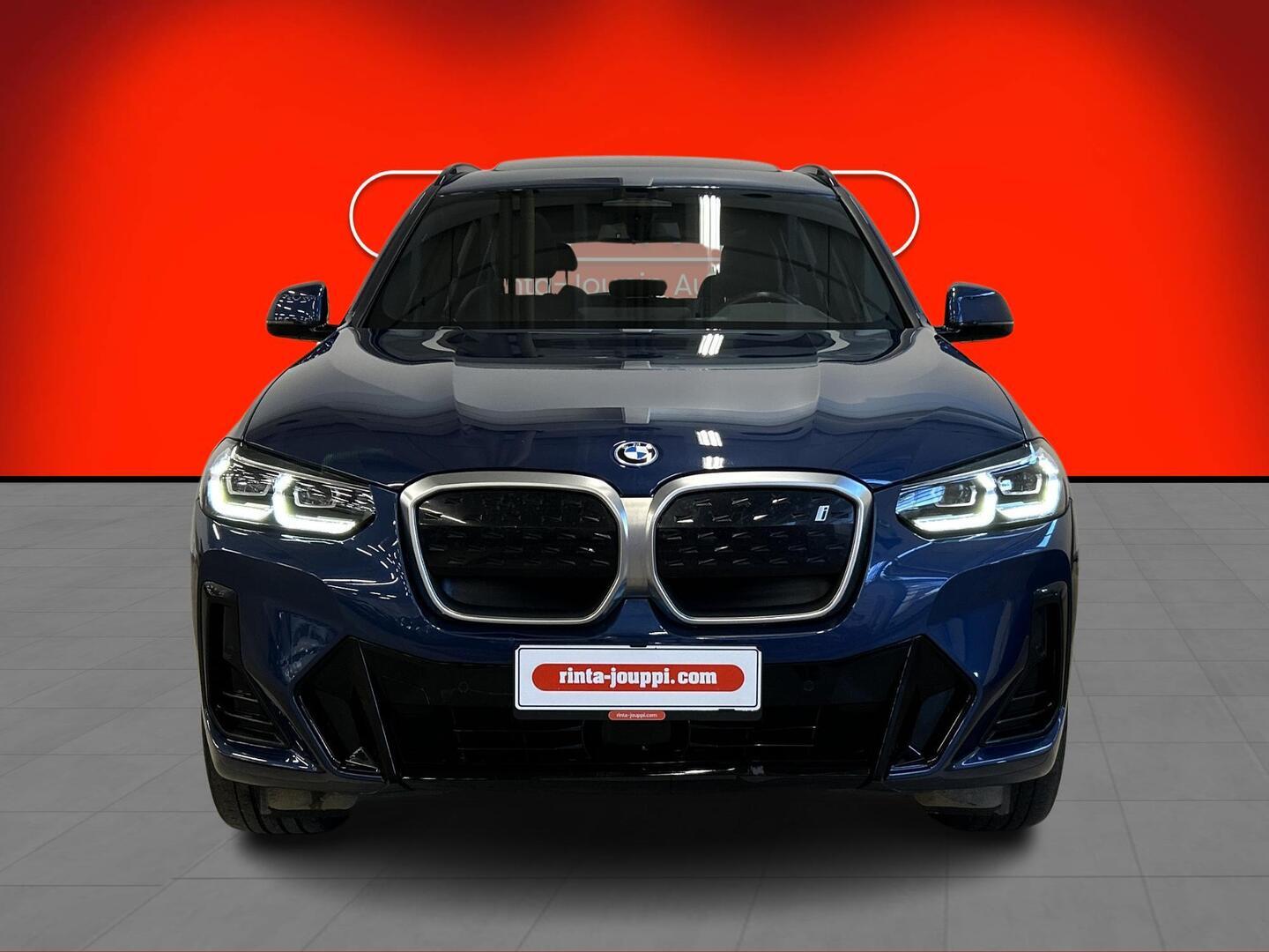 BMW iX3 2023