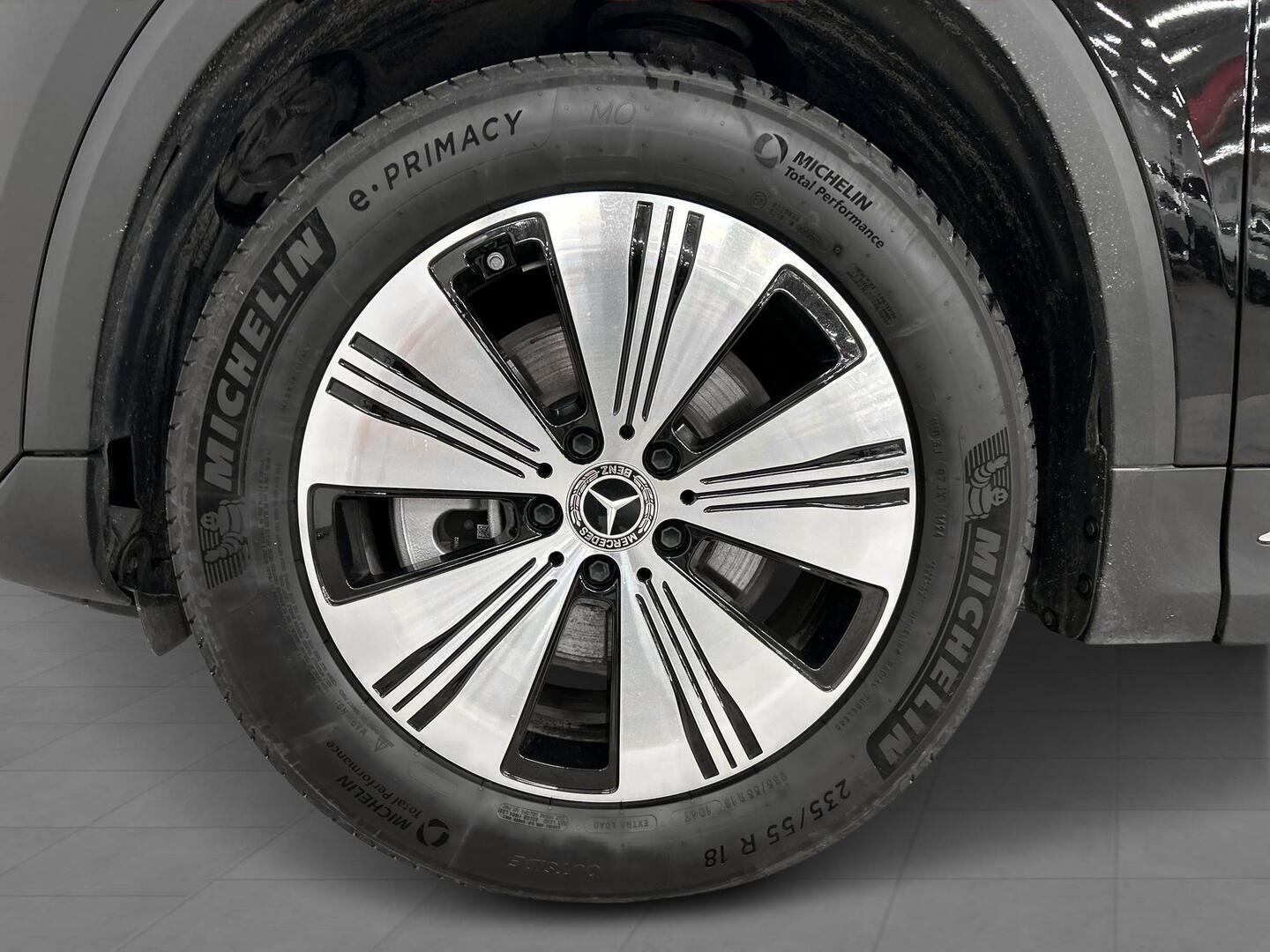 MERCEDES-BENZ EQA 2024