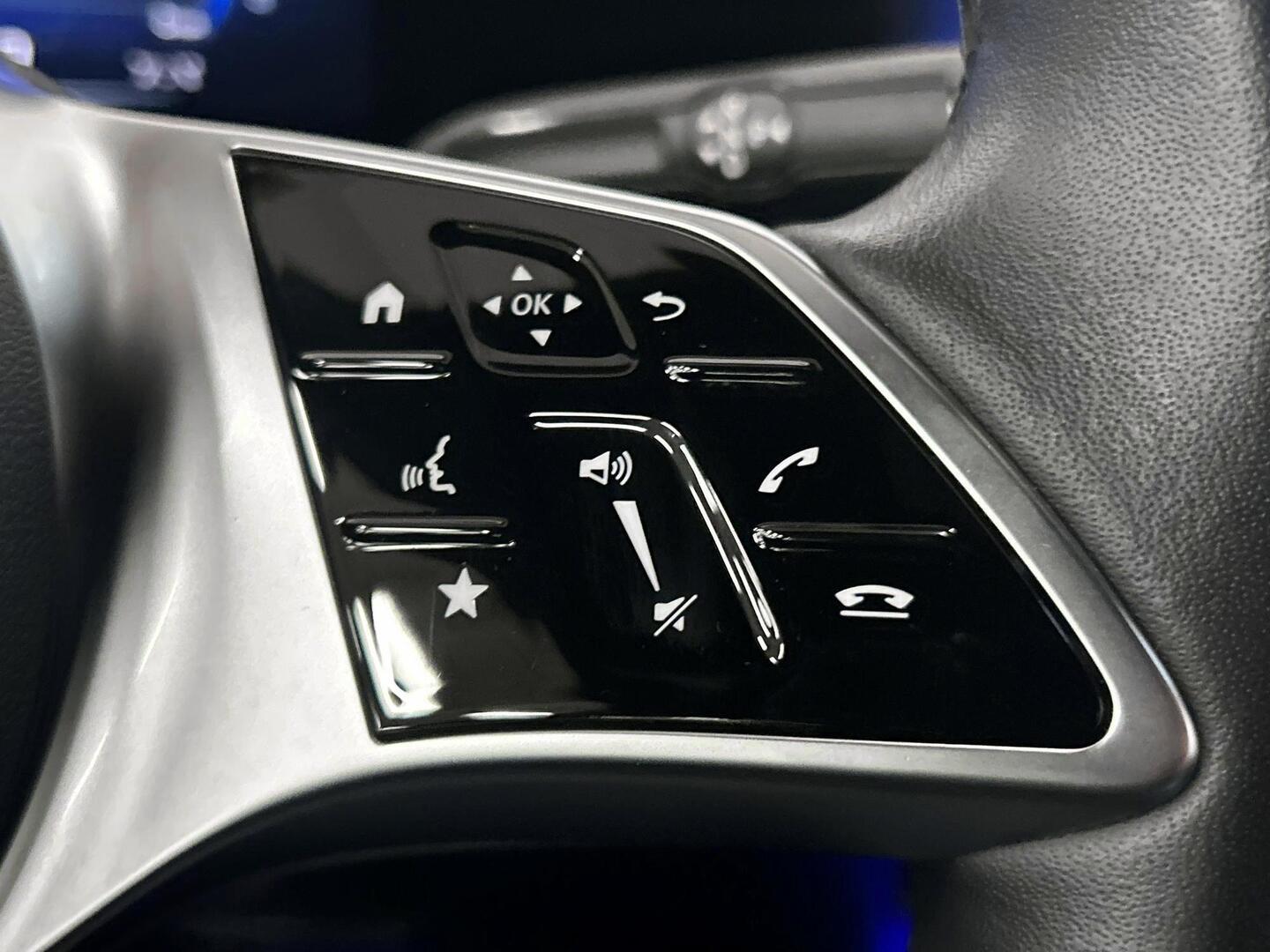 MERCEDES-BENZ EQA 2025