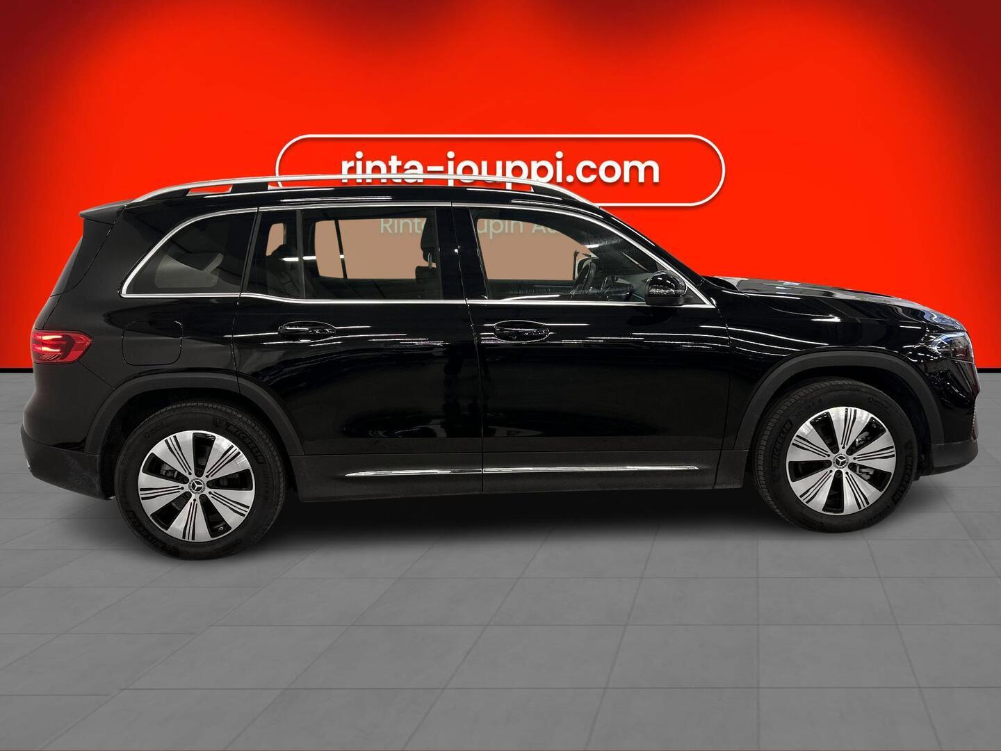 MERCEDES-BENZ EQB 2024