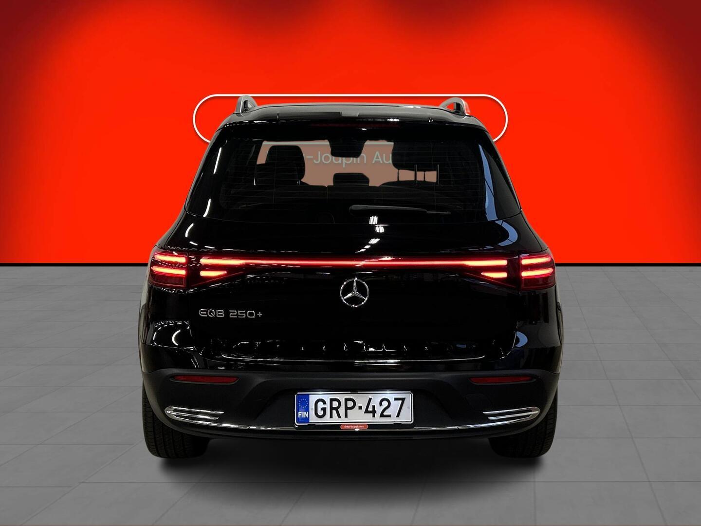 MERCEDES-BENZ EQB 2024