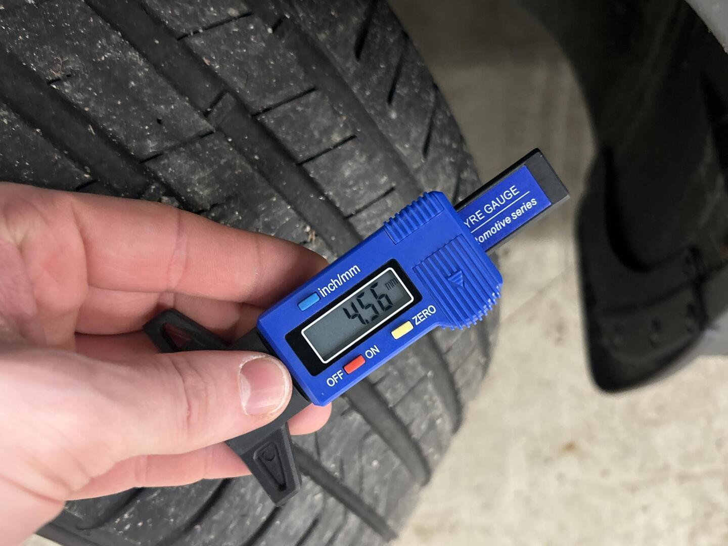 VOLKSWAGEN ID.4 2024