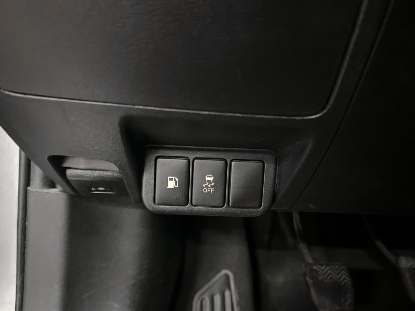 TOYOTA Avensis 2011