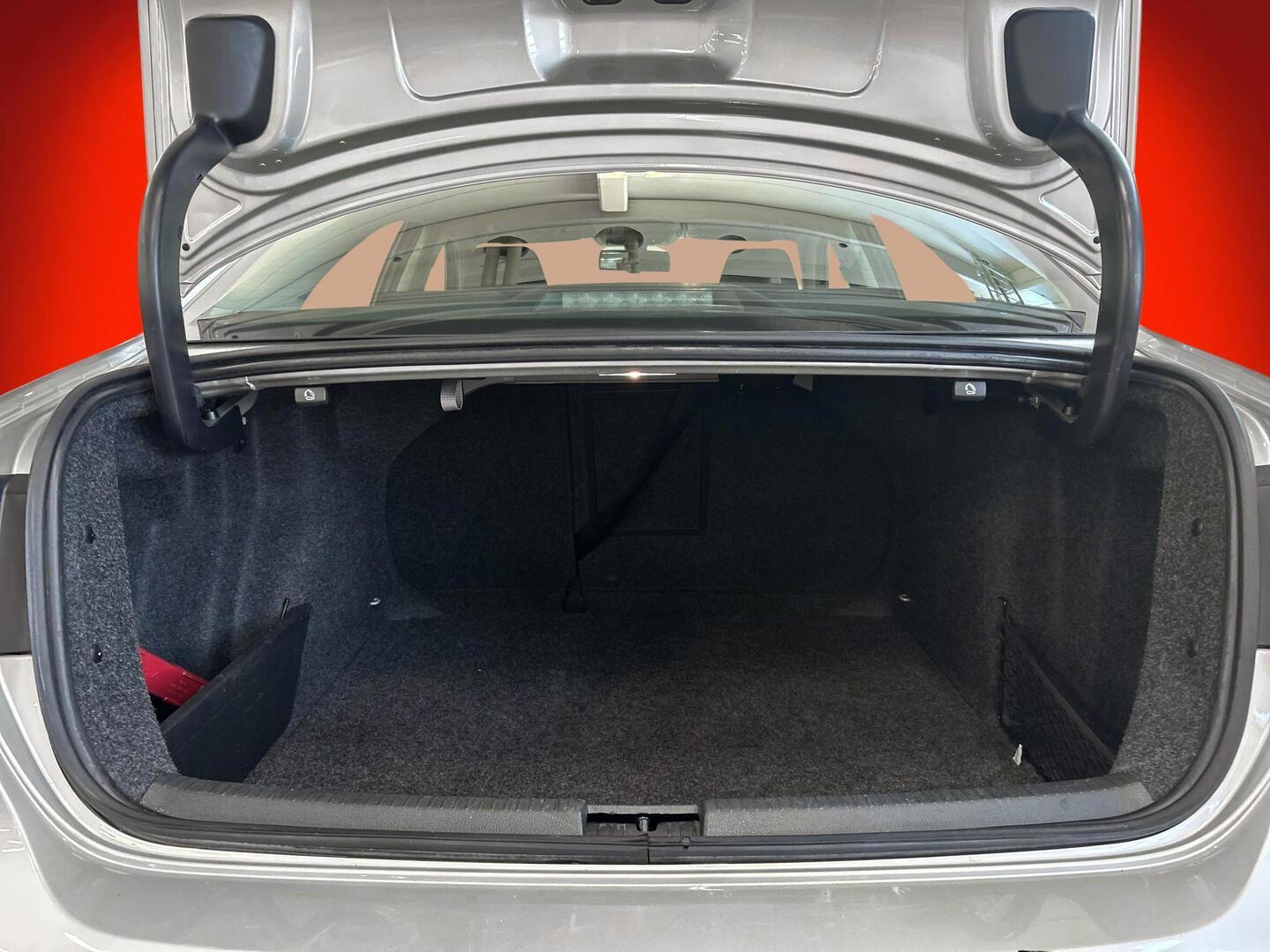 VOLKSWAGEN Jetta 2014