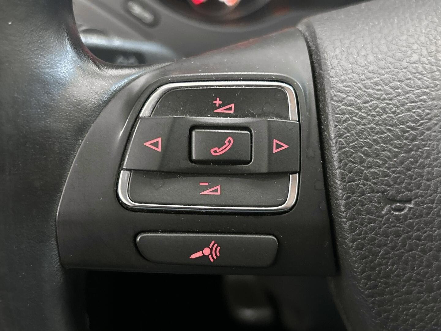 VOLKSWAGEN Jetta 2014