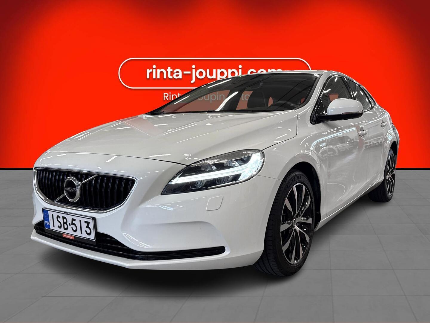 VOLVO V40 2019
