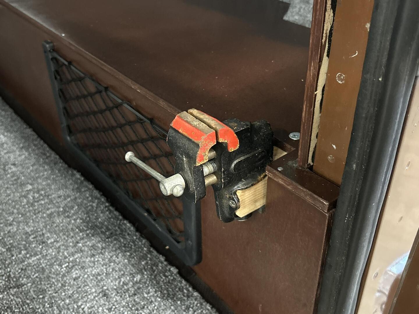 LAND ROVER DEFENDER 1984