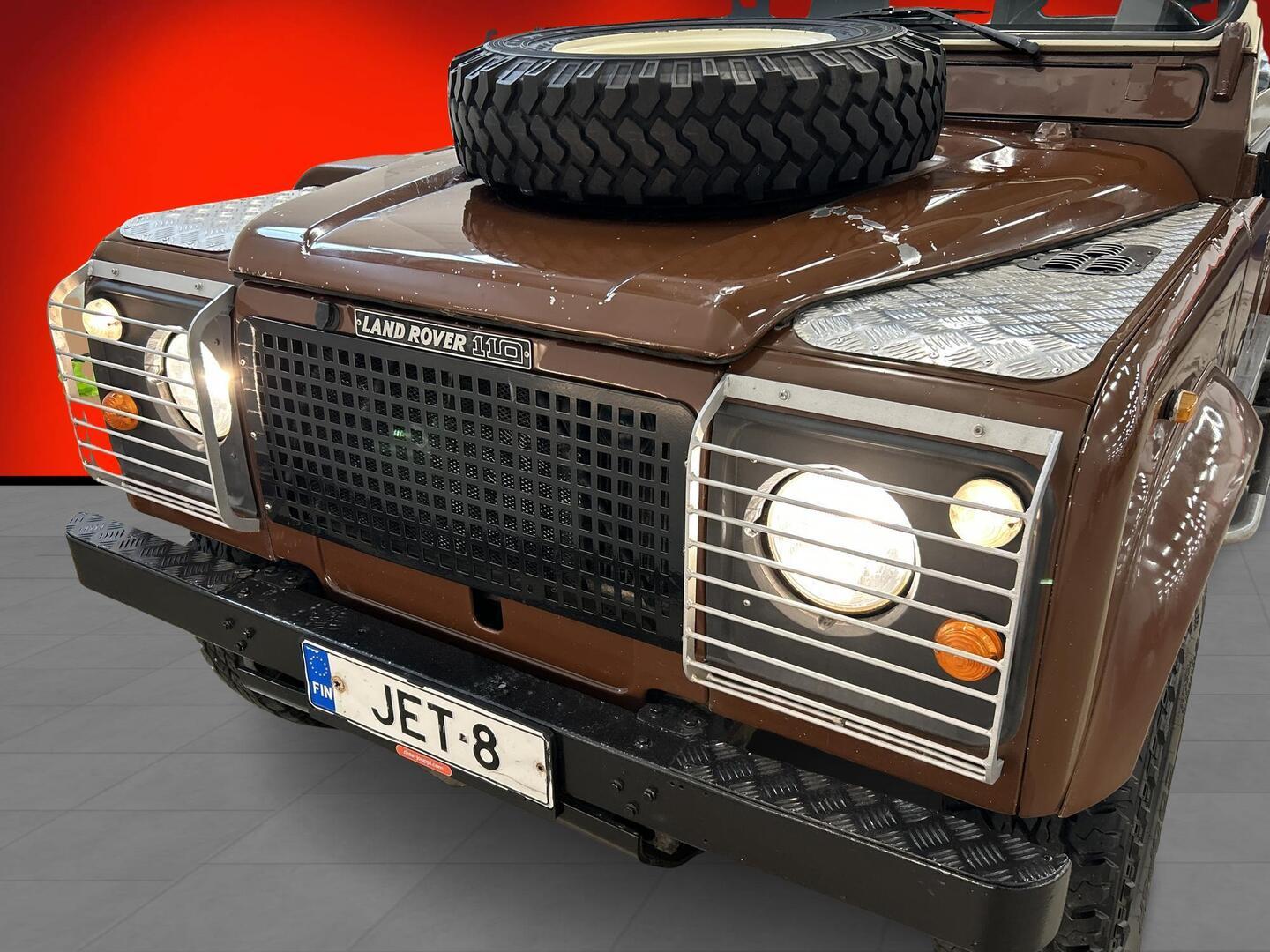 LAND ROVER DEFENDER 1984