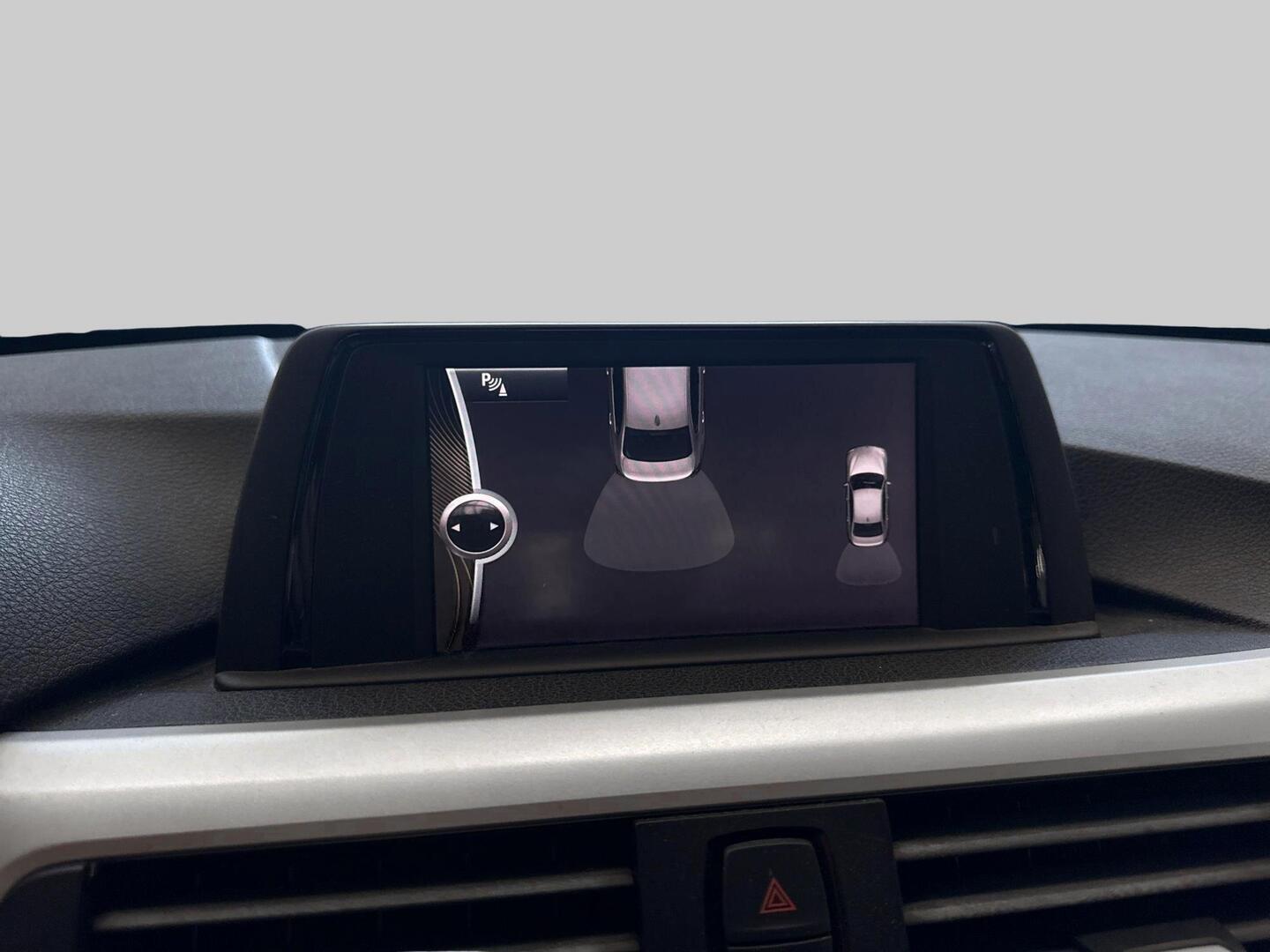 BMW 320 2012