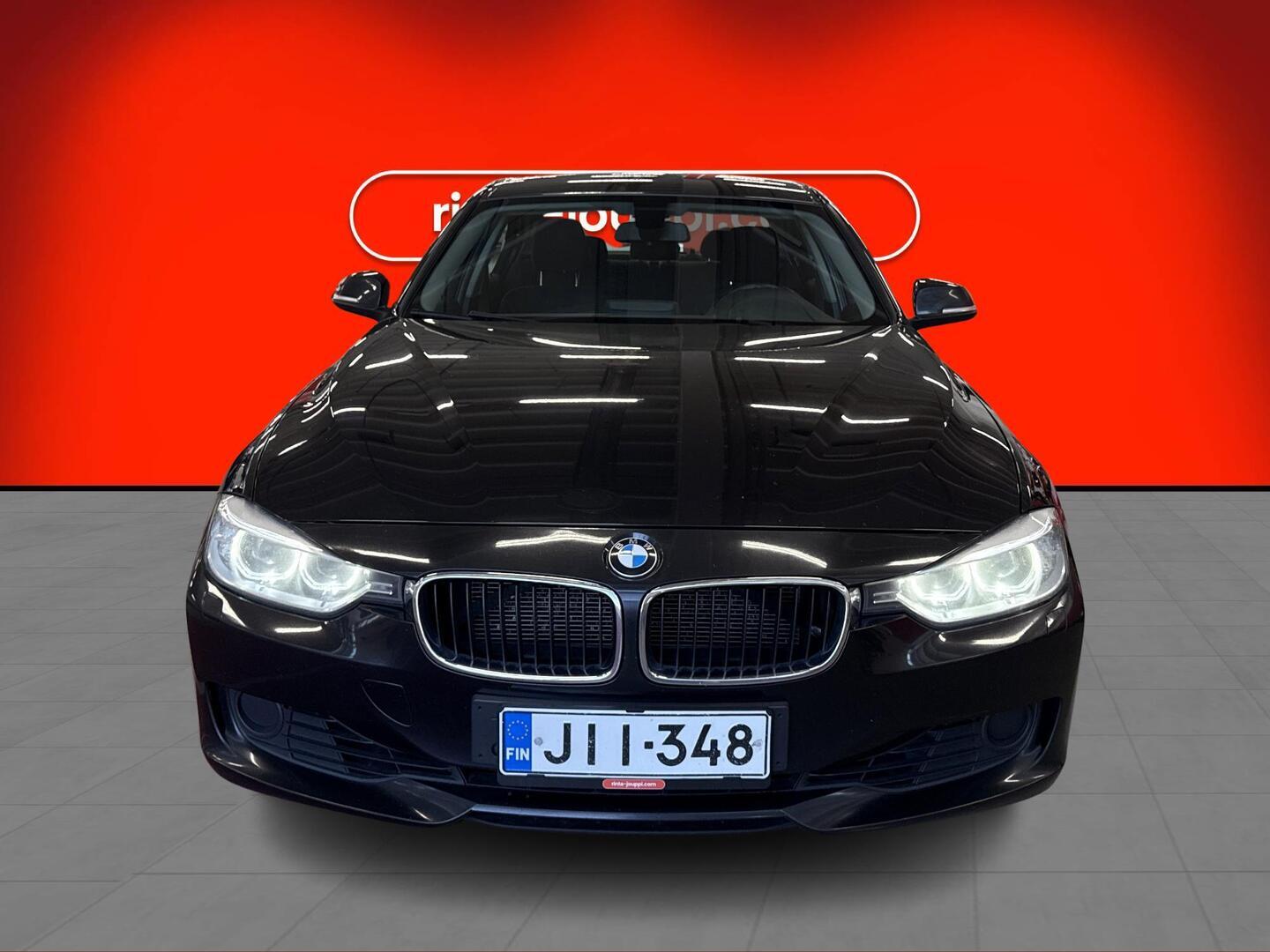 BMW 320 2012