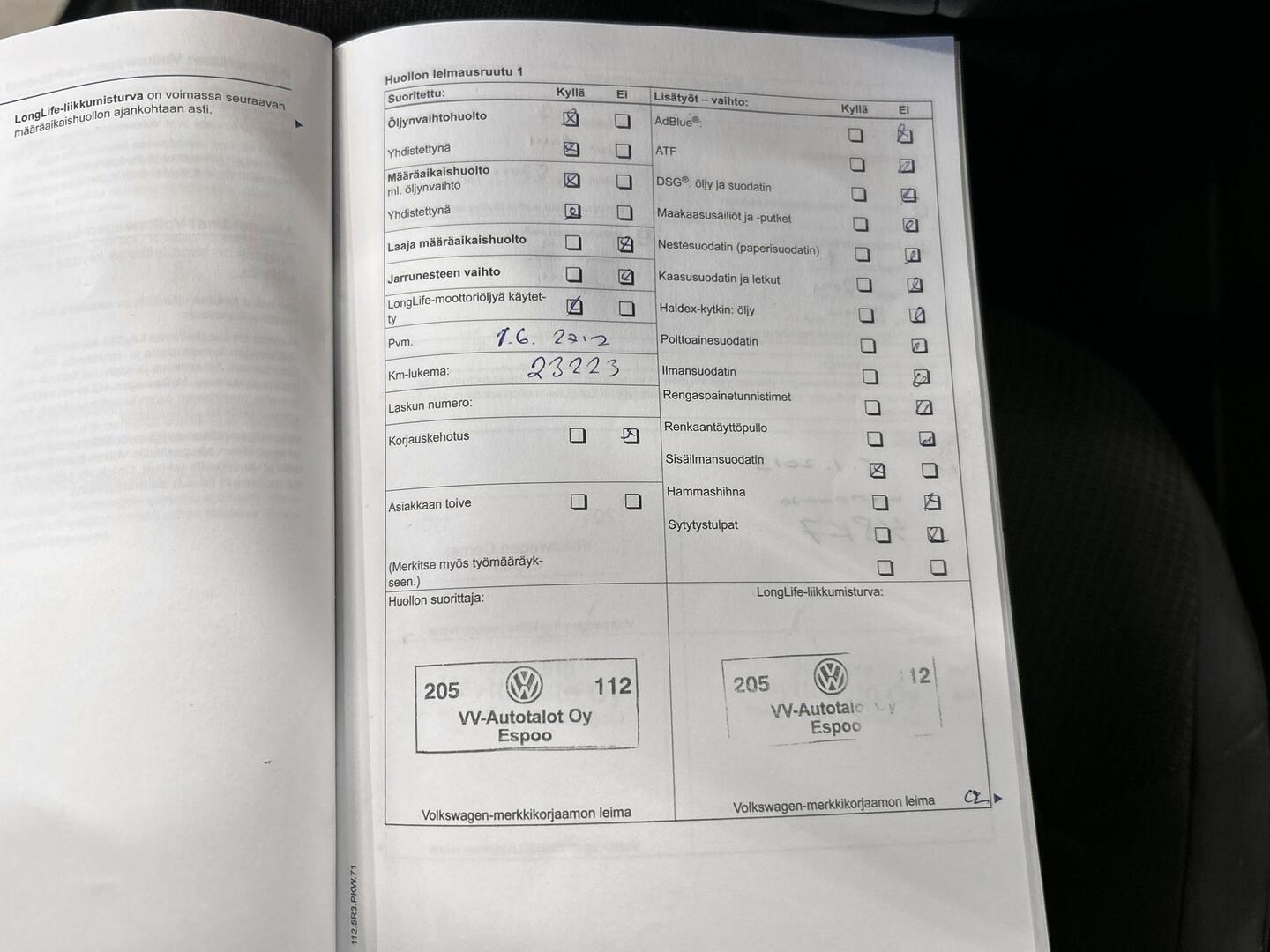 VOLKSWAGEN Passat 2011