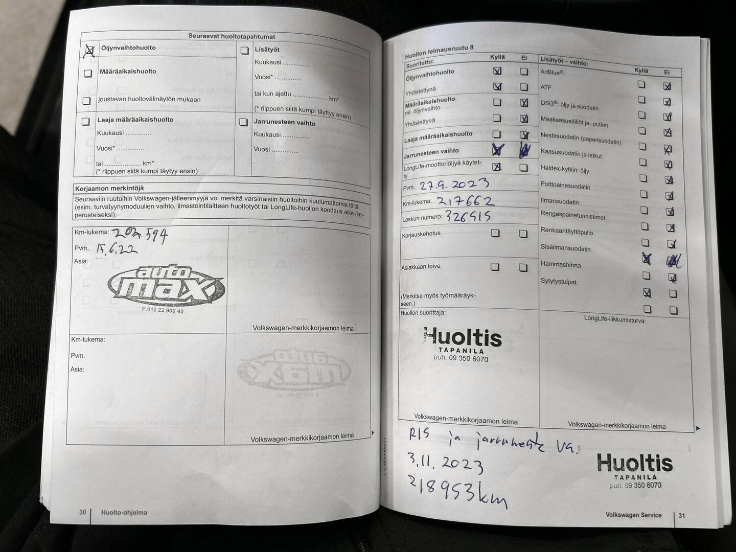 VOLKSWAGEN Passat 2011