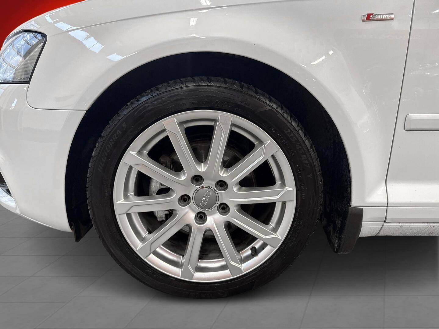 AUDI A3 2013