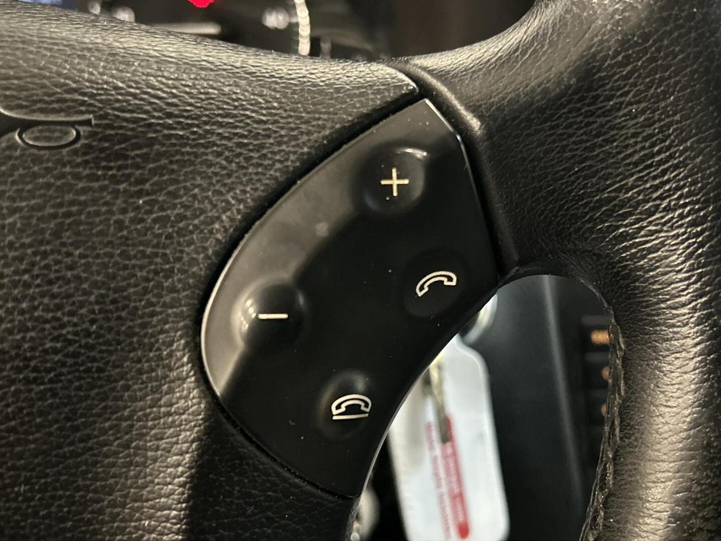 MERCEDES-BENZ C 2005