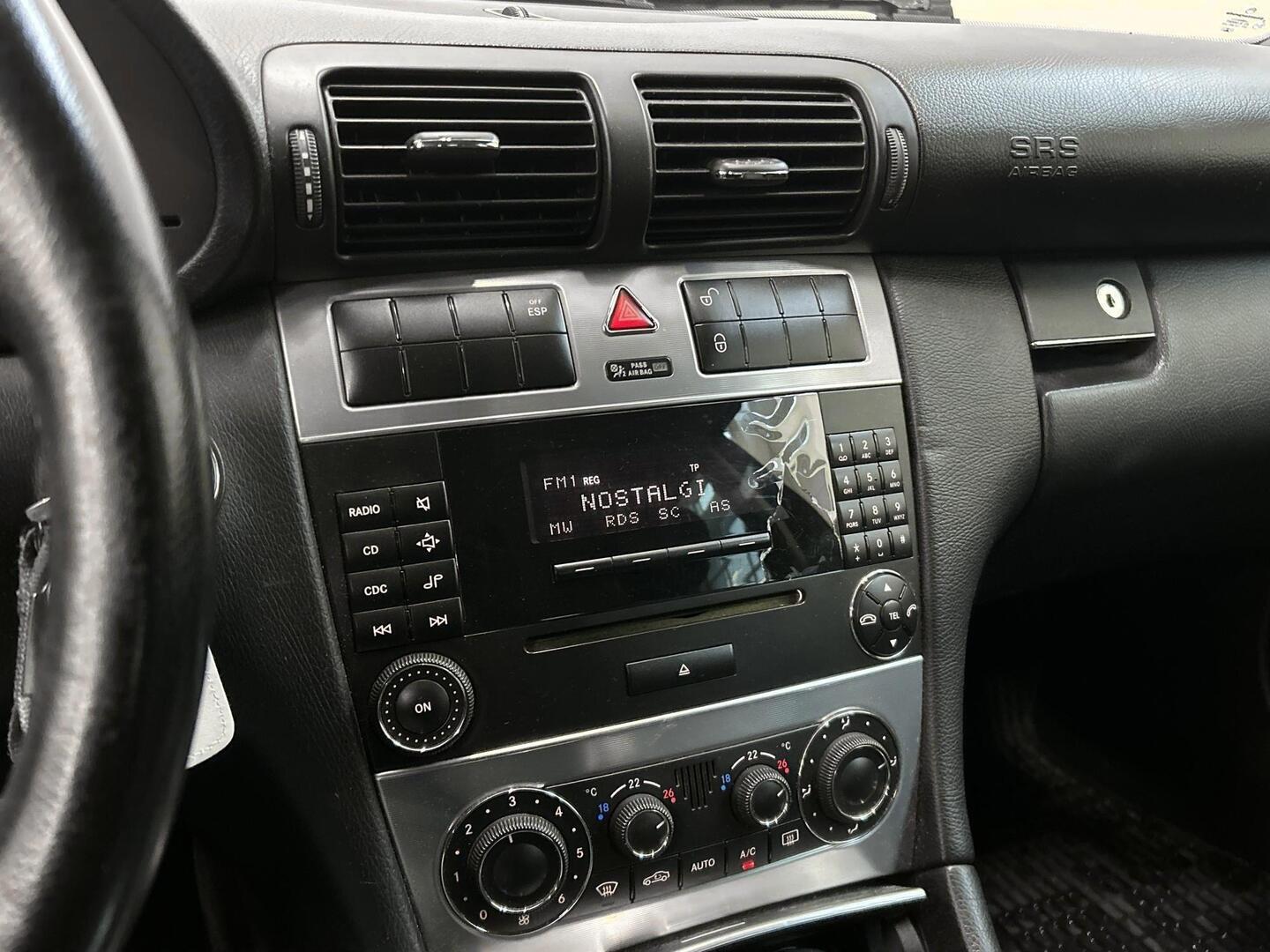 MERCEDES-BENZ C 2005