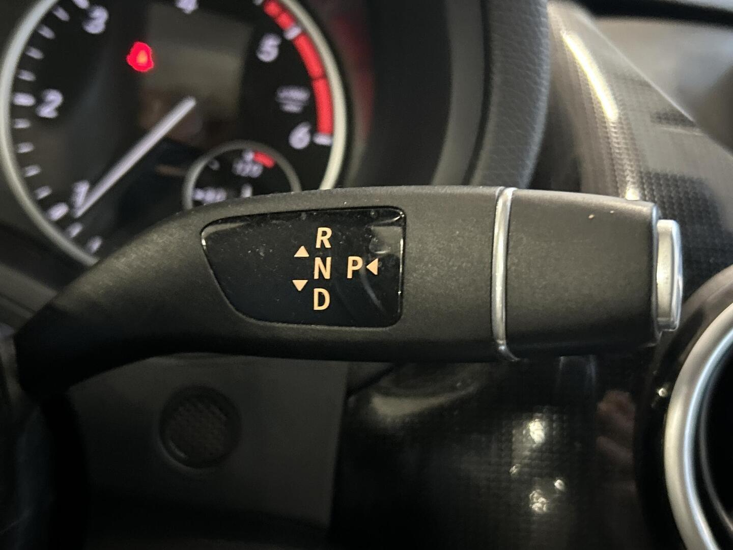 MERCEDES-BENZ B 2014