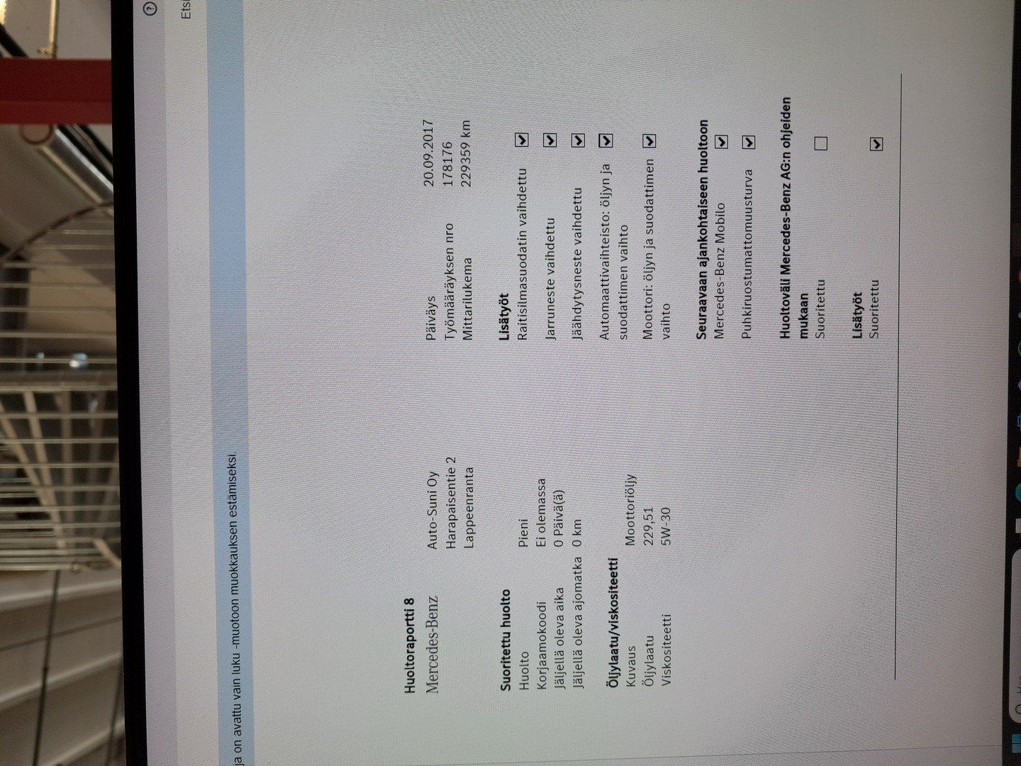 MERCEDES-BENZ R 2012