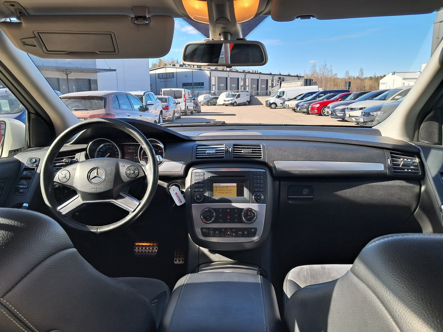 MERCEDES-BENZ R 2012