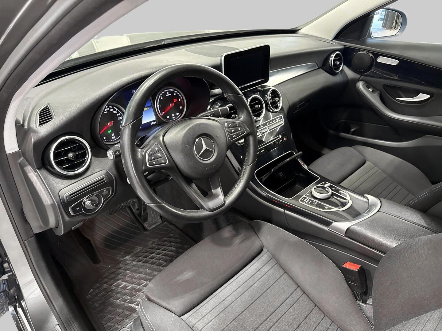 MERCEDES-BENZ C 2017