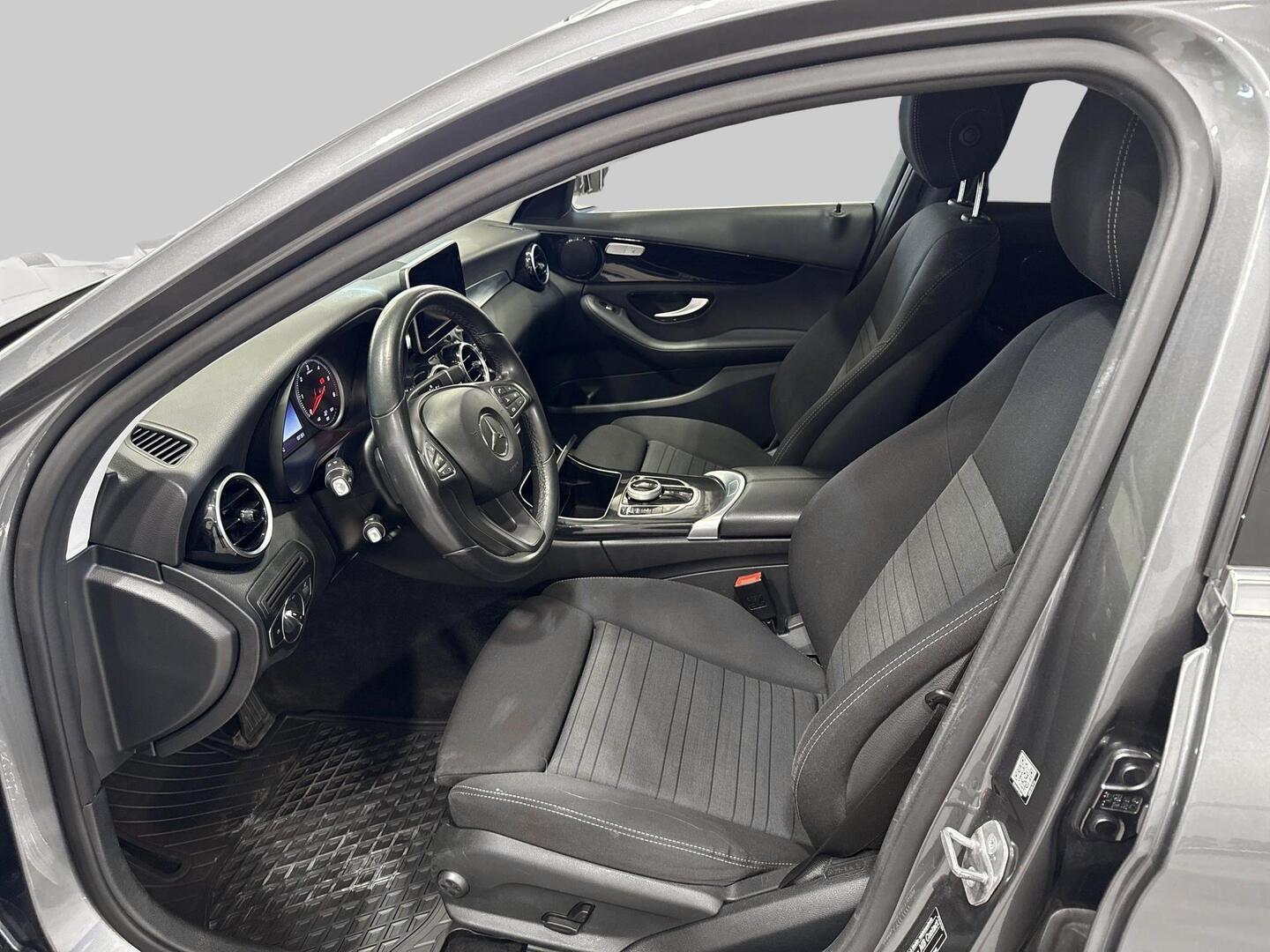 MERCEDES-BENZ C 2017