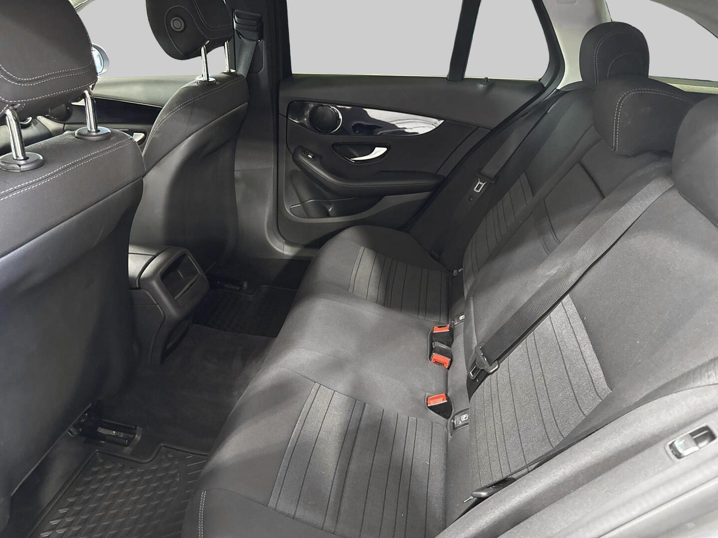 MERCEDES-BENZ C 2017