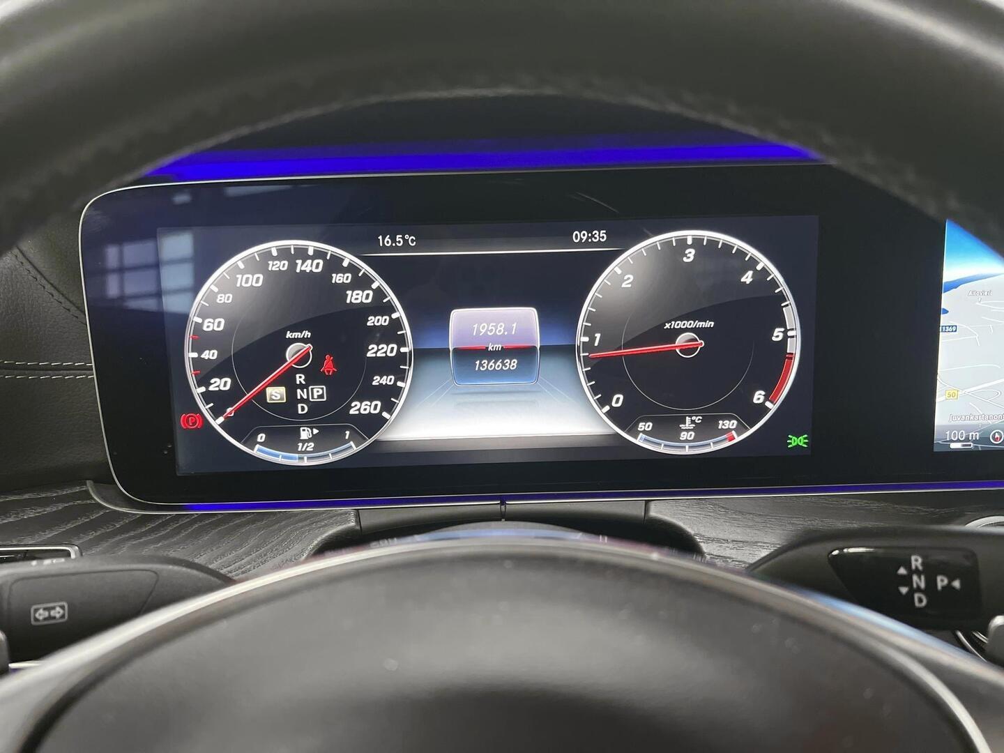 MERCEDES-BENZ E 2018